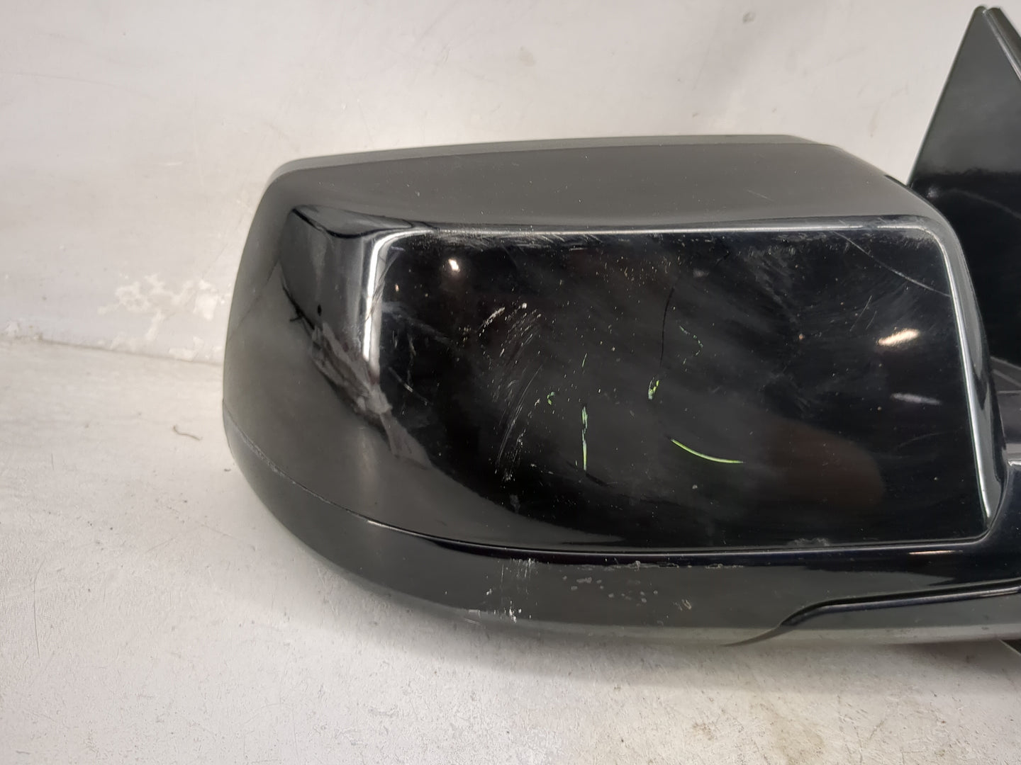 2015-2020 Gmc Yukon Passenger Side View Mirror - Right Door Mirror OEM Used - Oemusedautoparts1.com