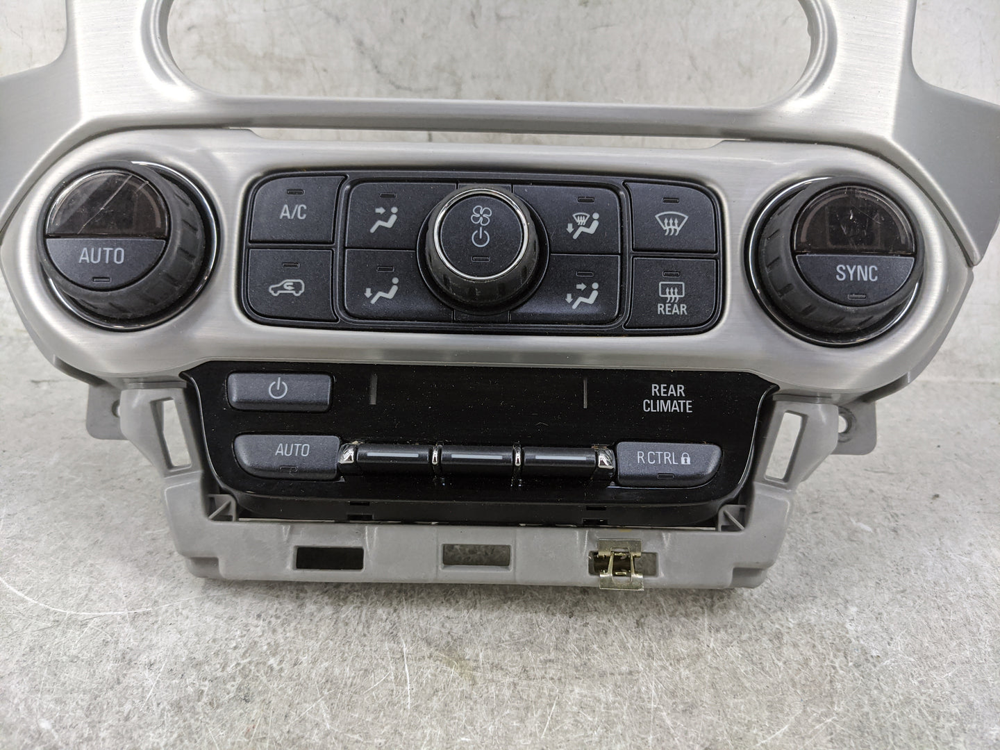 2017-2020 Gmc Yukon Climate Control Module Temperature AC/Heater Replacement P/N:84258727 815372982 Fits Fits 2017 2018 2019