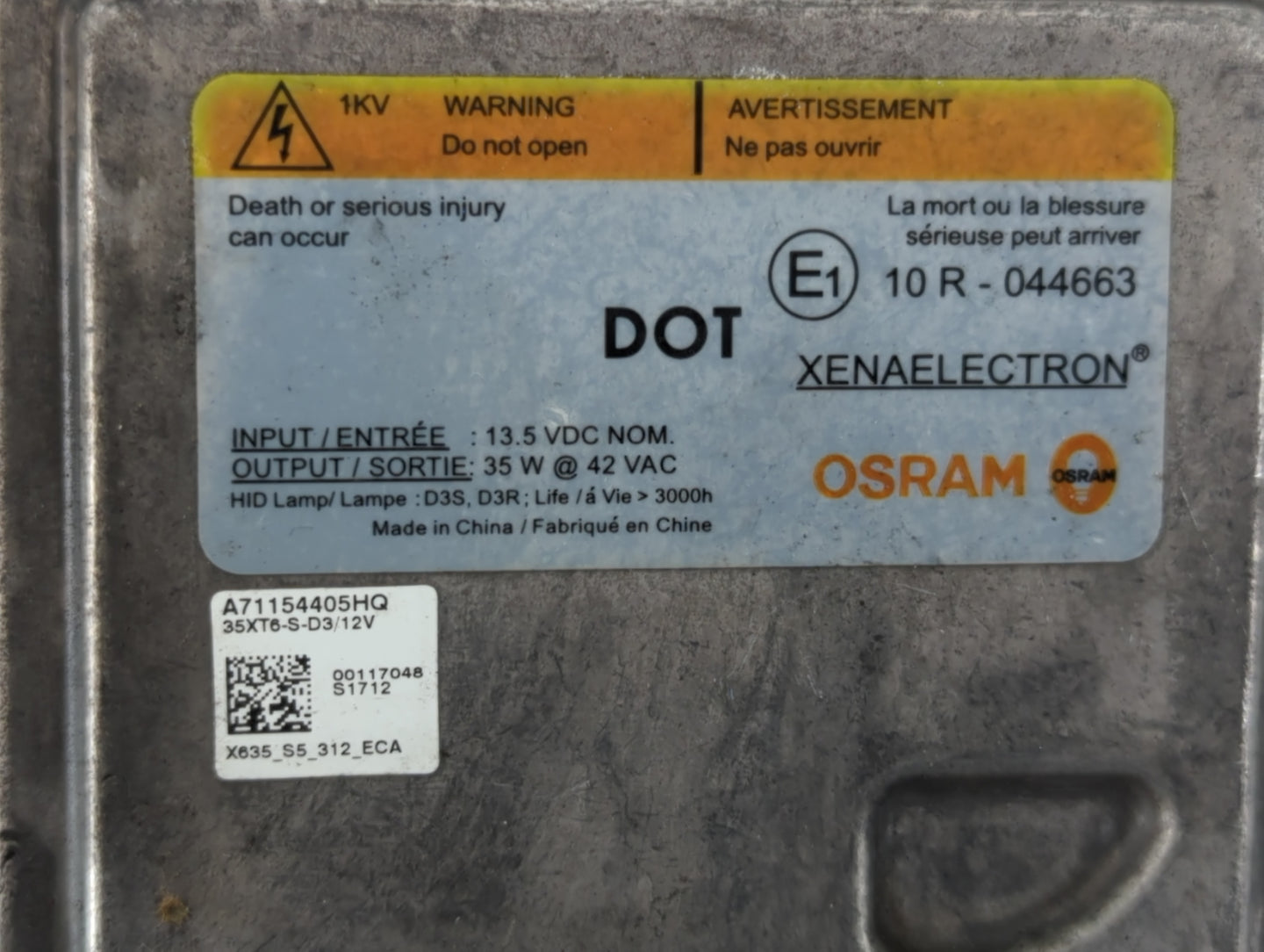 2018 Gmc Yukon Headlight Ballast Head Light - Oemusedautoparts1.com