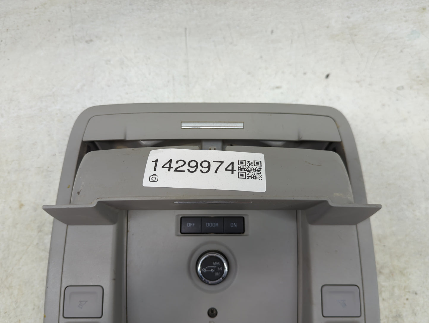 Gmc Yukon Xl 1500 Overhead Roof Console 1429974 - Oemusedautoparts1.com
