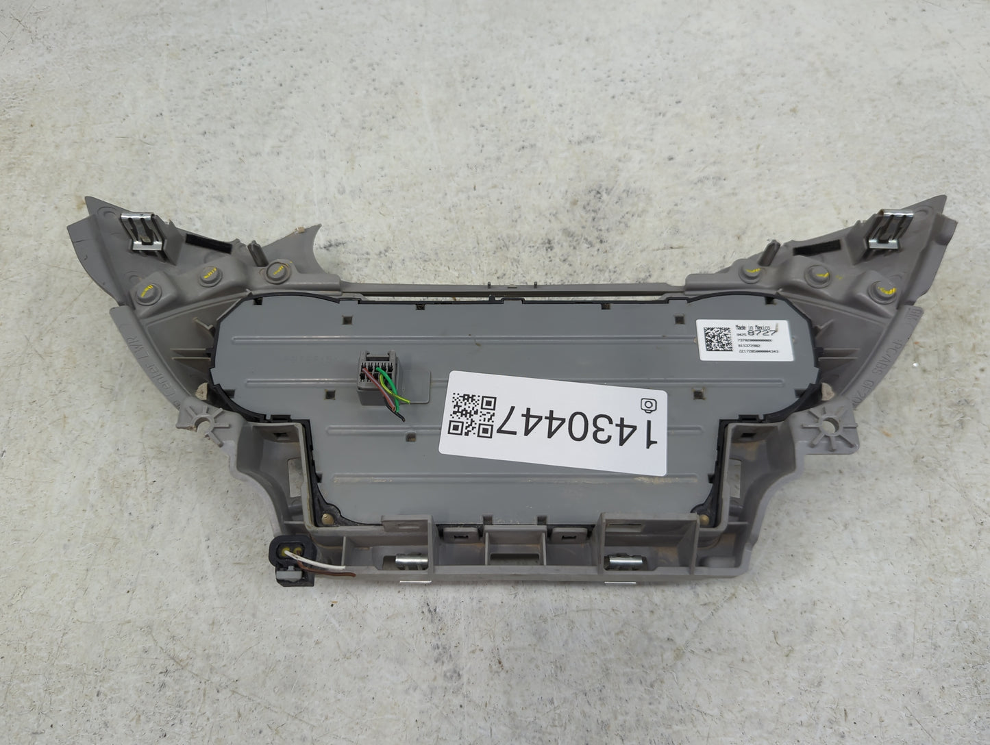 2018 Gmc Yukon Xl 1500 Climate Control Module Temperature AC/Heater Replacement P/N:84258727 Fits Fits 2017 2019 2020 OEM Us