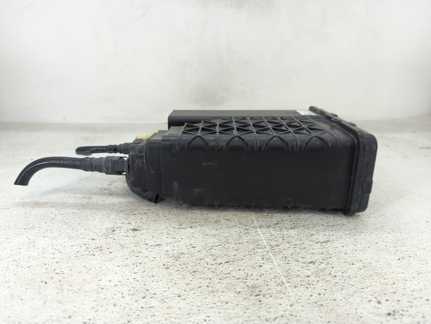 2018 Gmc Yukon Xl 1500 Fuel Vapor Charcoal Canister - Oemusedautoparts1.com