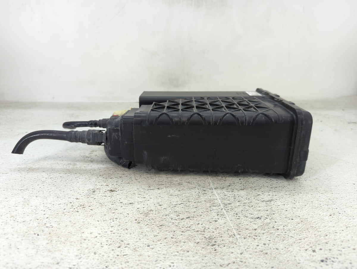 2018 Gmc Yukon Xl 1500 Fuel Vapor Charcoal Canister - Oemusedautoparts1.com