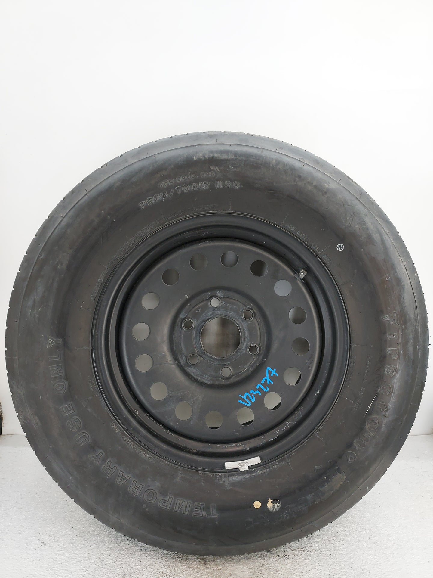 2007-2014 Gmc Yukon Xl 1500 Spare Donut Tire Wheel Rim Oem - Oemusedautoparts1.com