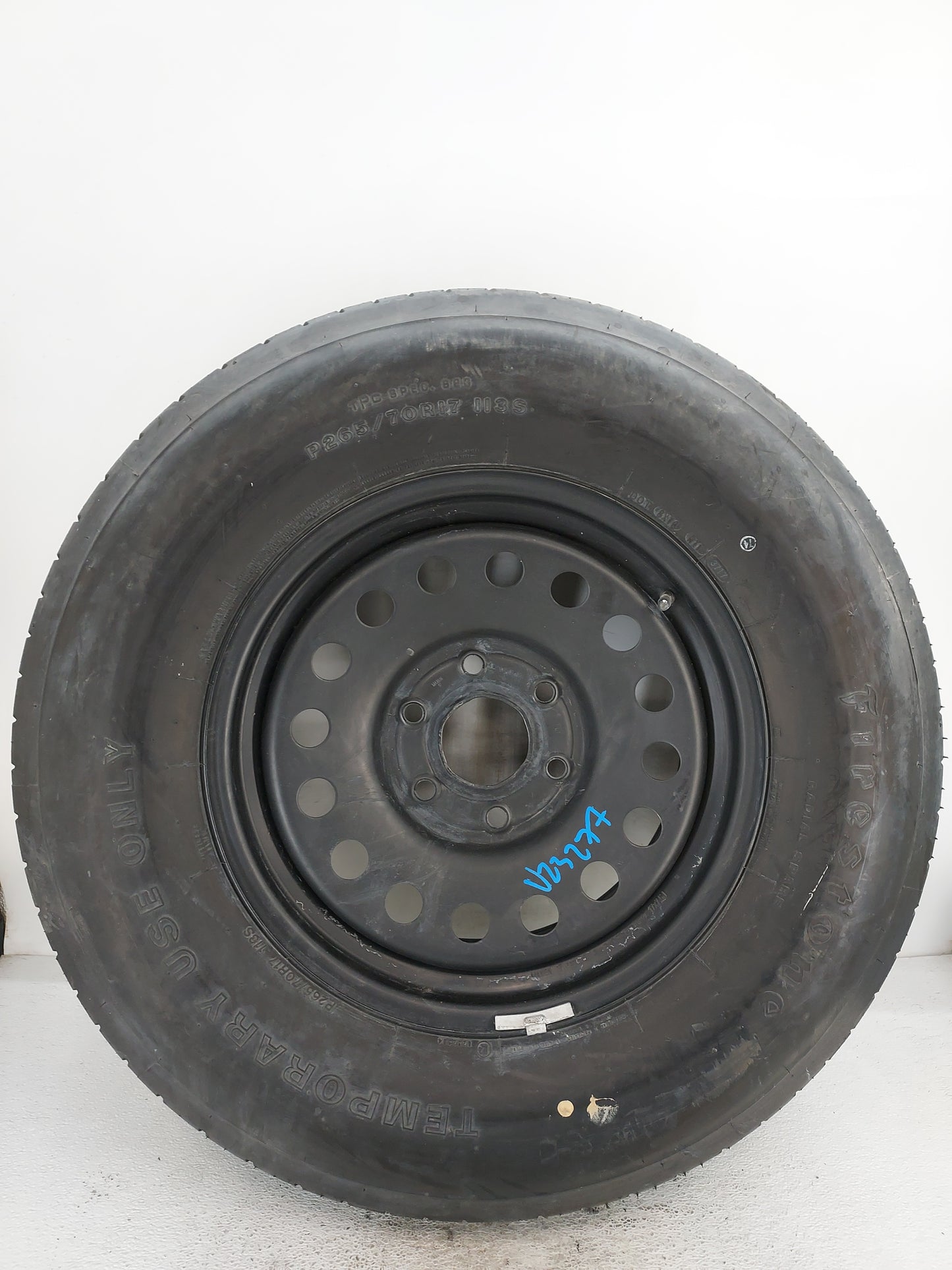 2007-2014 Gmc Yukon Xl 1500 Spare Donut Tire Wheel Rim Oem - Oemusedautoparts1.com