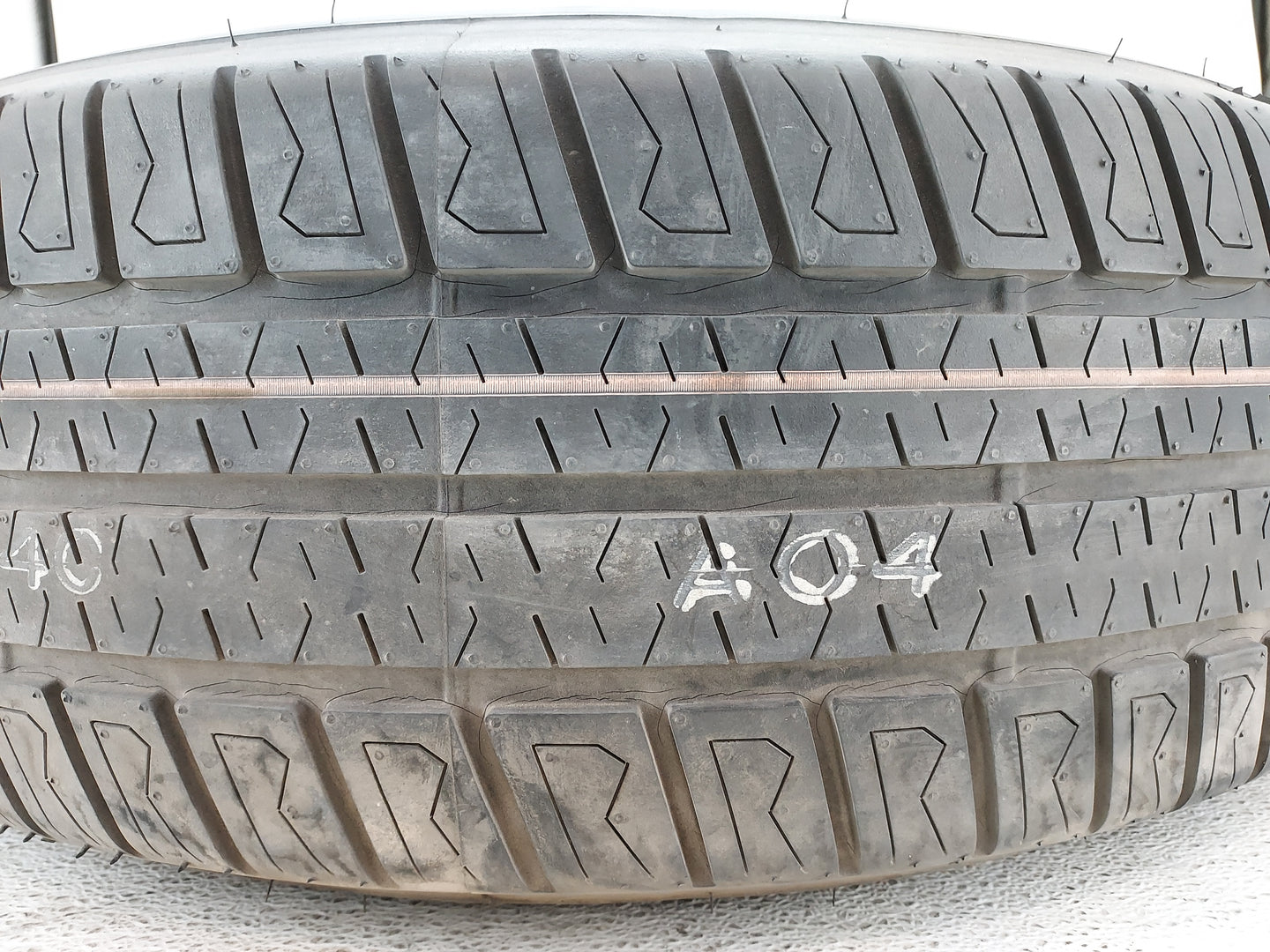 2007-2014 Gmc Yukon Xl 1500 Spare Donut Tire Wheel Rim Oem - Oemusedautoparts1.com