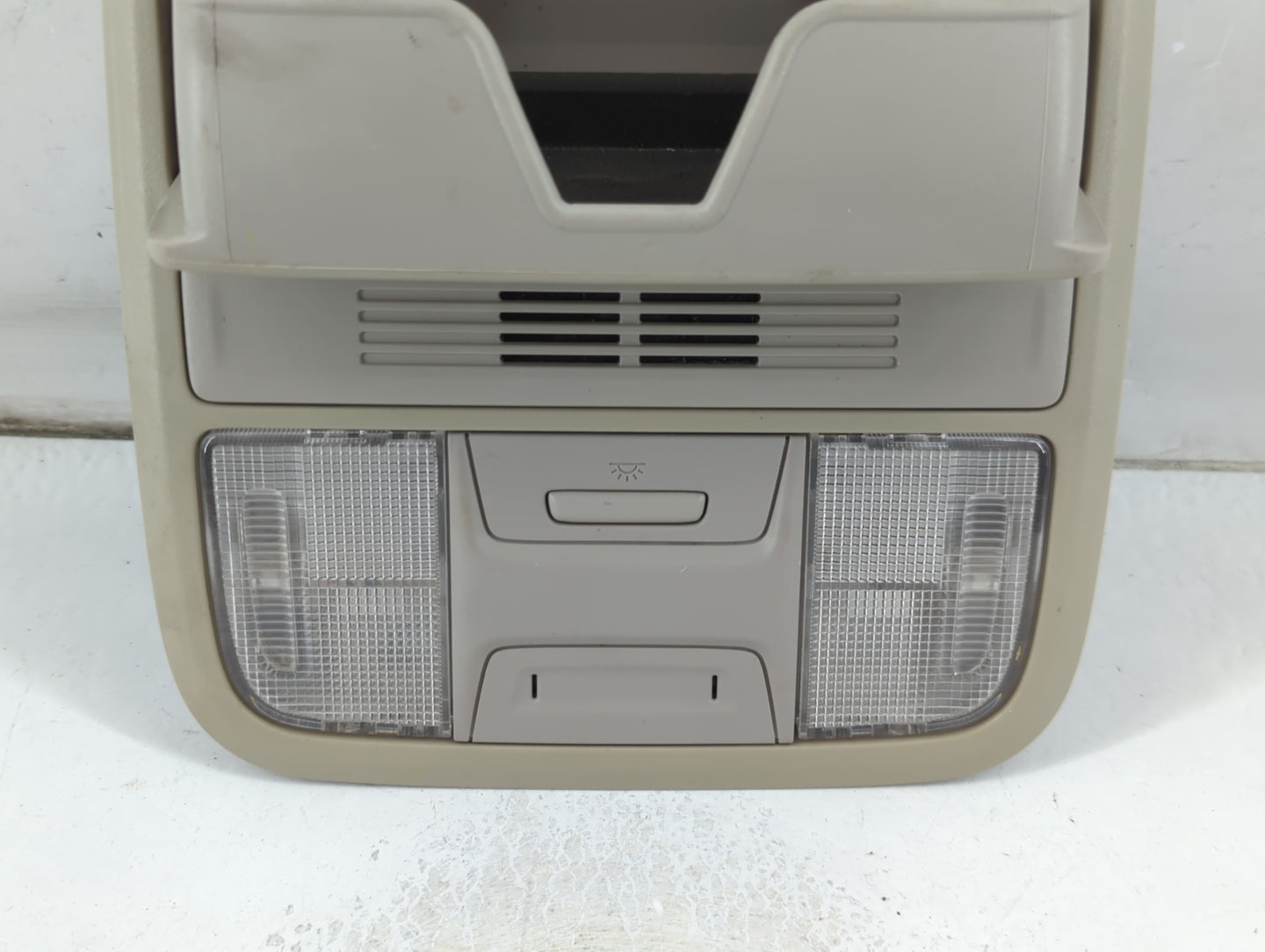 2018 Honda Accord Overhead Roof Console 1047682 - Oemusedautoparts1.com