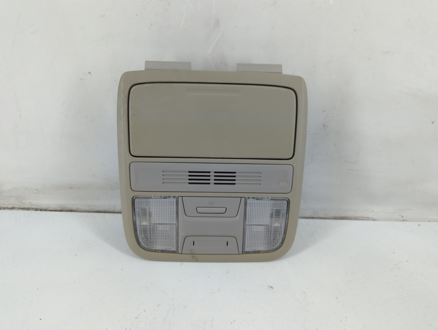 2018 Honda Accord Overhead Roof Console 1092694 - Oemusedautoparts1.com