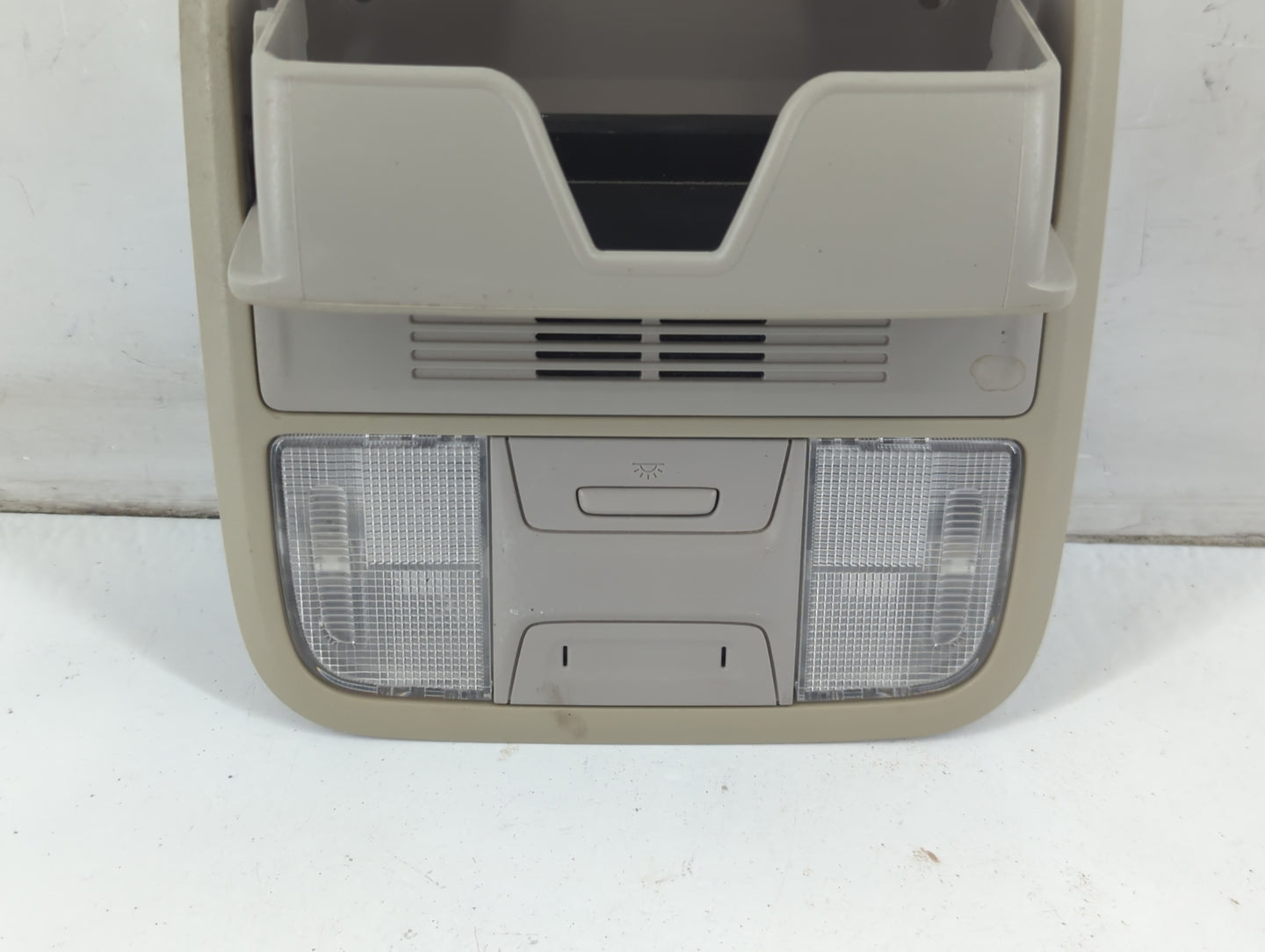 2018 Honda Accord Overhead Roof Console 1092694 - Oemusedautoparts1.com