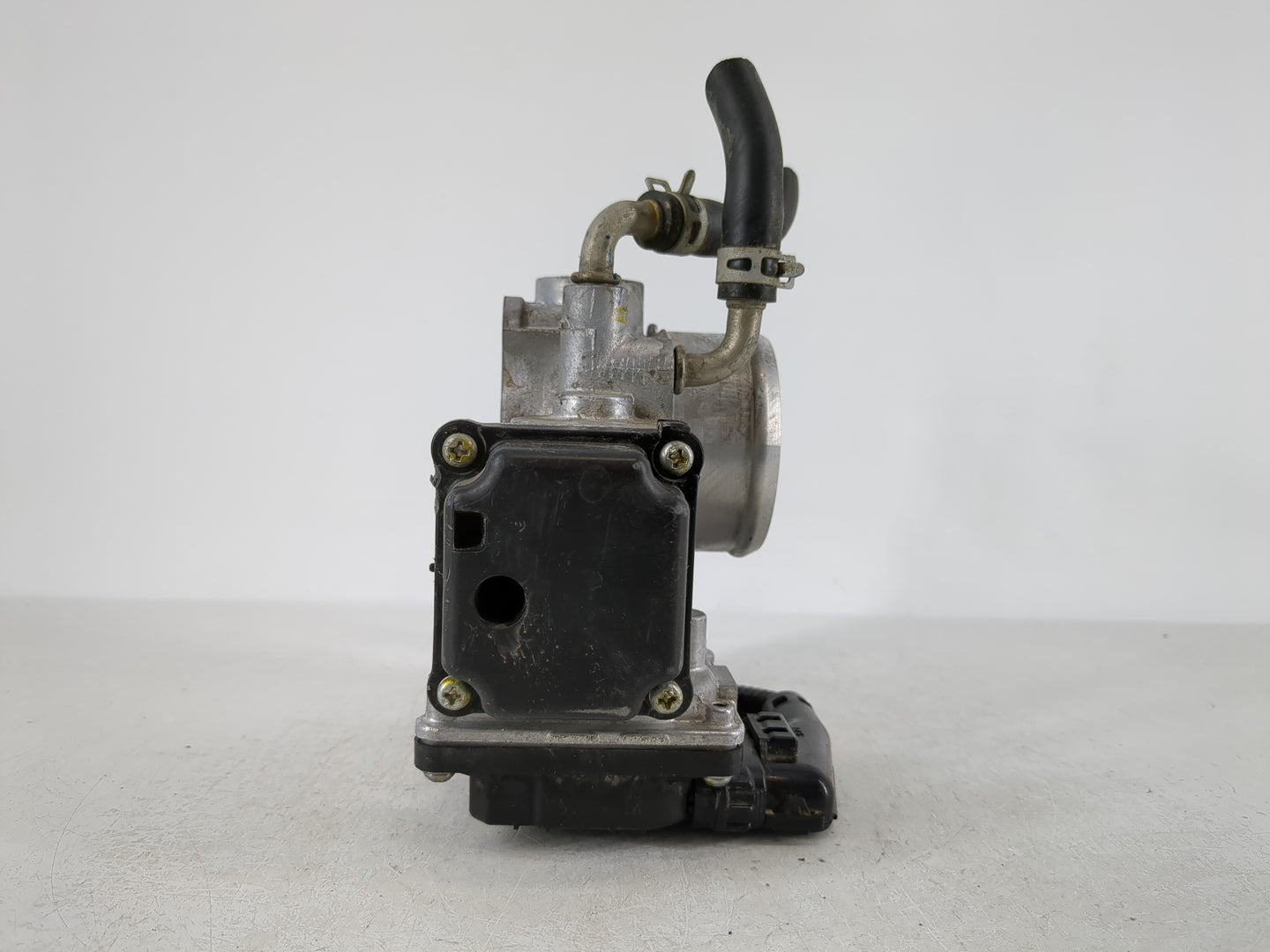 2018-2022 Honda Accord Throttle Body P/N:M22857902693 Fits Fits 2016 2017 2018 2019 2020 2021 2022 OEM Used Auto Parts - Oem