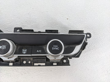 2018-2020 Honda Accord Climate Control Module Temperature AC/Heater Replacement P/N:79610TVAA016M1 Fits Fits 2018 2019 2020 OEM Used Auto Parts