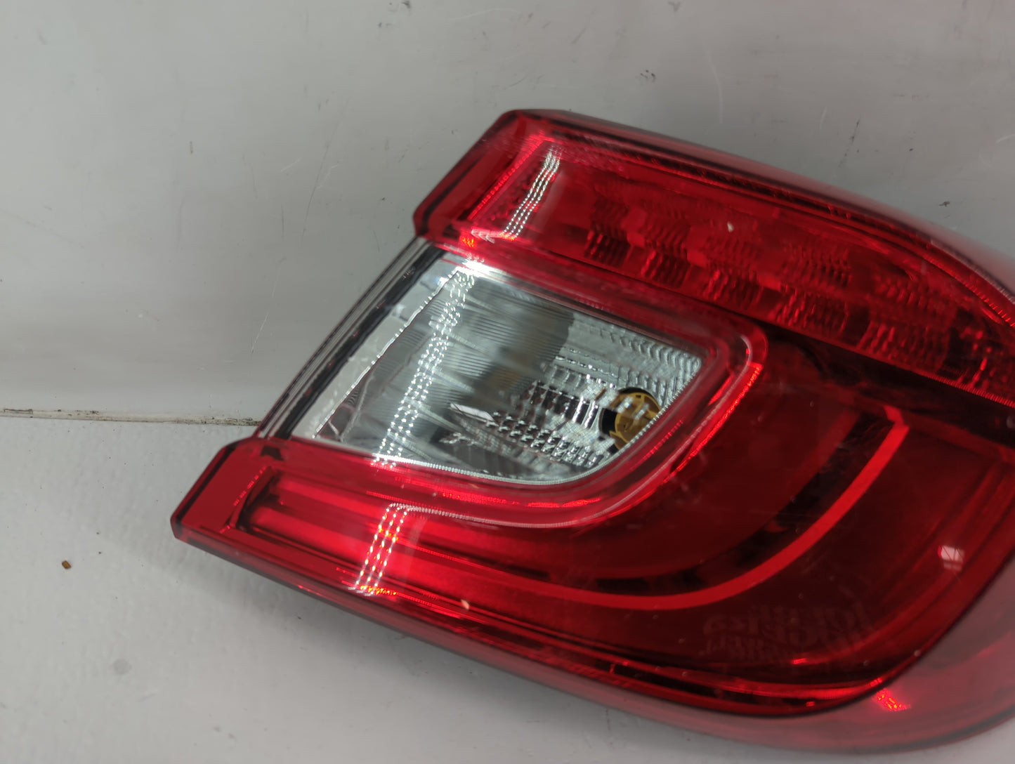 2018-2022 Honda Accord Tail Light Assembly Passenger Right OEM P/N:20180418 Fits Fits 2018 2019 2020 2021 2022 OEM Used Auto