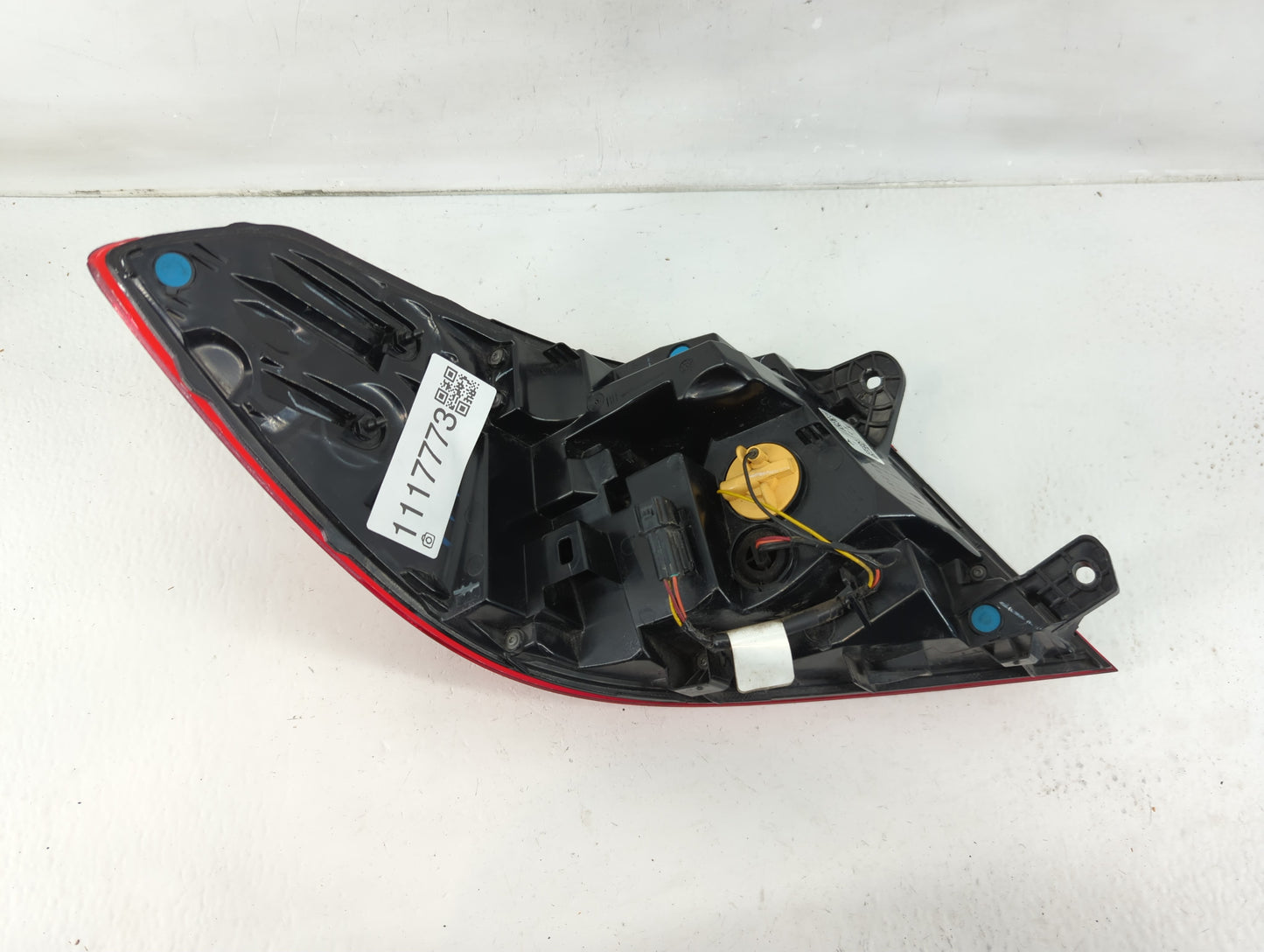 2018-2022 Honda Accord Tail Light Assembly Passenger Right OEM P/N:20180418 Fits Fits 2018 2019 2020 2021 2022 OEM Used Auto