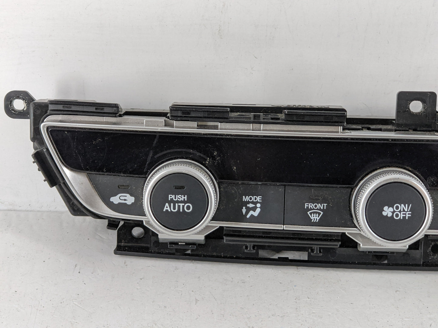 2018-2022 Honda Accord Climate Control Module Temperature AC/Heater Replacement P/N:79610TVA210M1 Fits OEM Used Auto Parts -