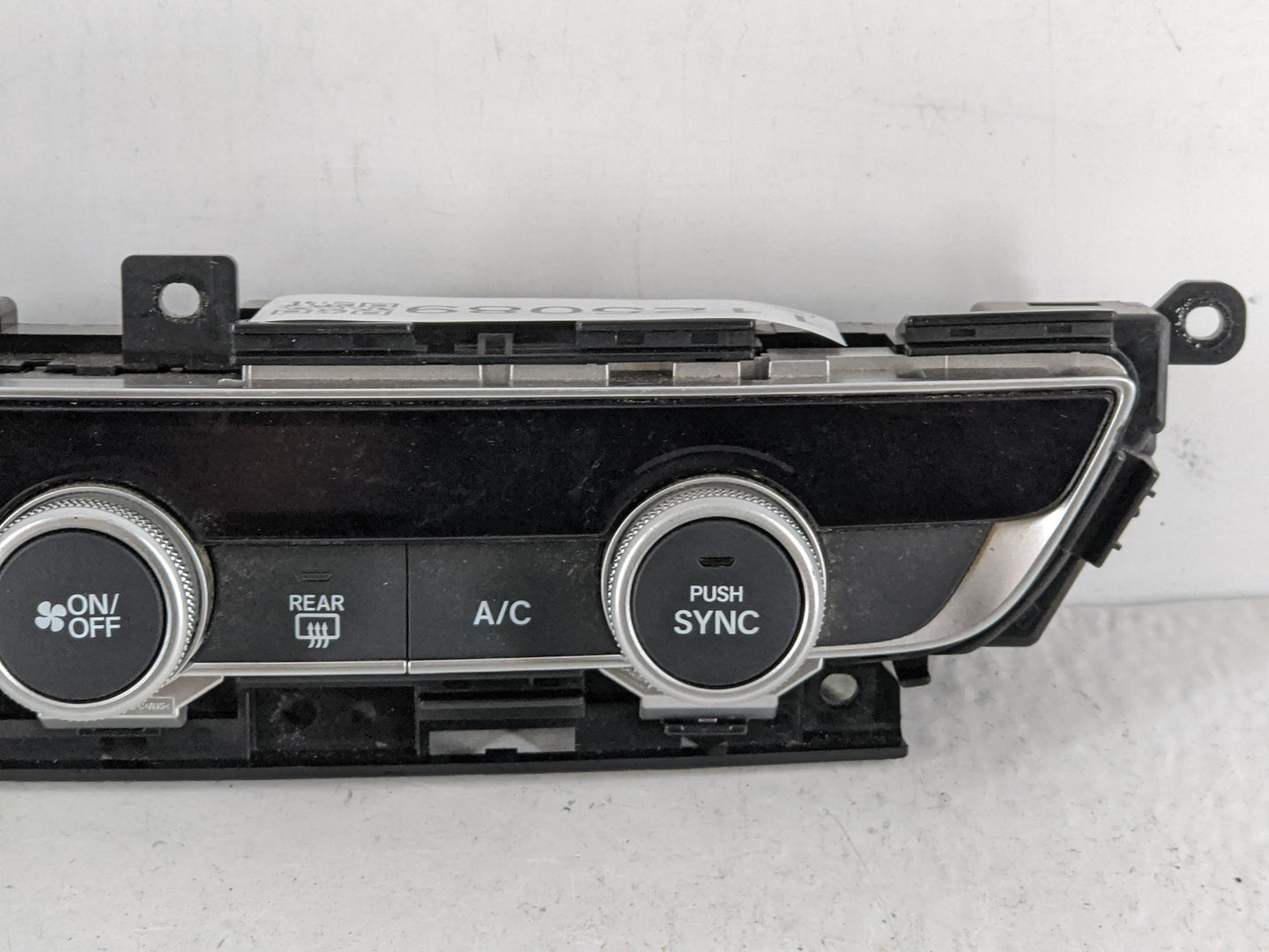 2018-2022 Honda Accord Climate Control Module Temperature AC/Heater Replacement P/N:79610TVA210M1 Fits OEM Used Auto Parts -