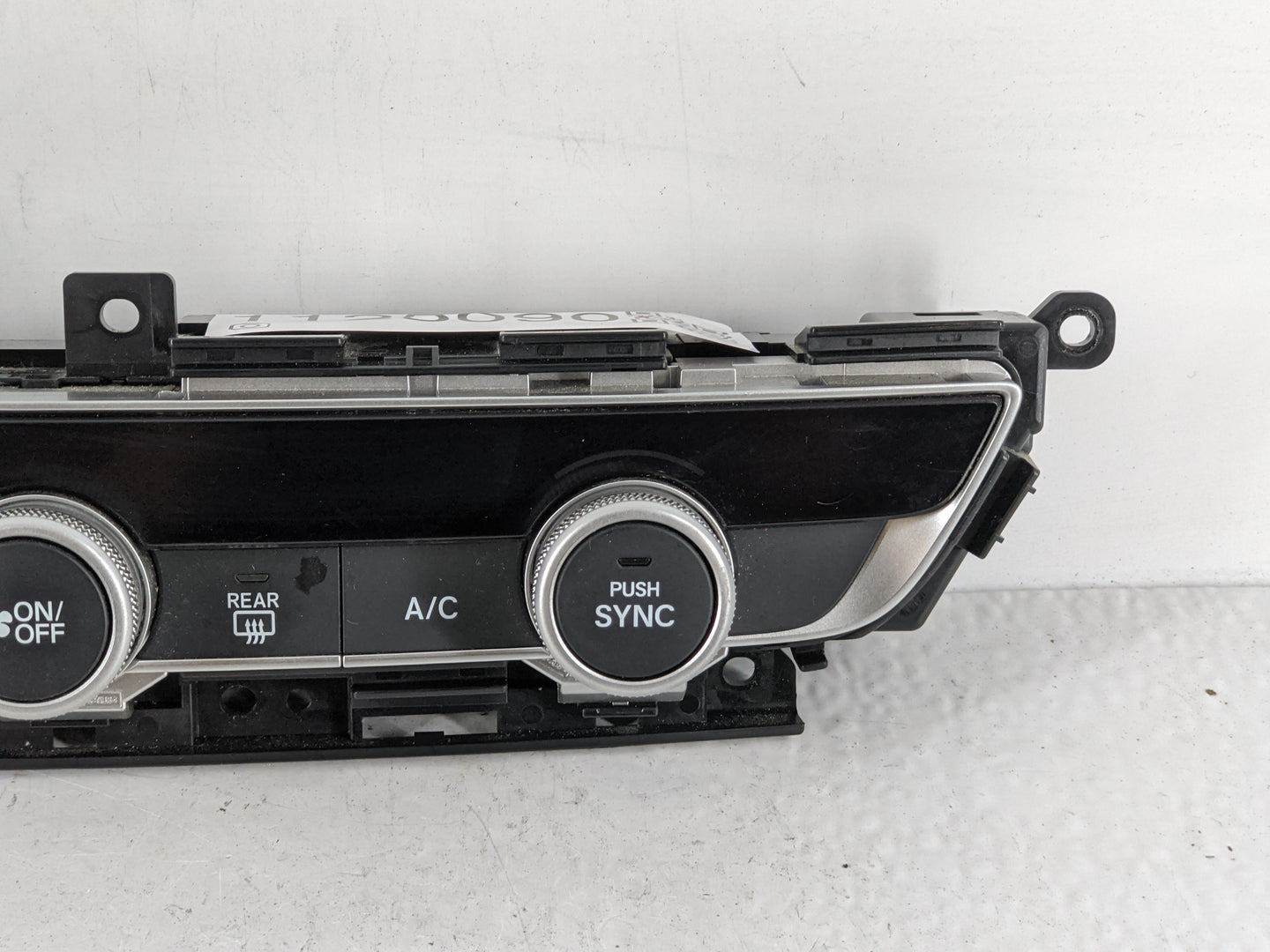 2018-2020 Honda Accord Climate Control Module Temperature AC/Heater Replacement P/N:79610TVAA016M1 Fits Fits 2018 2019 2020 