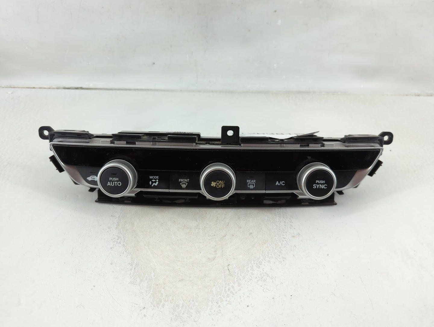 2018-2020 Honda Accord Climate Control Module Temperature AC/Heater Replacement P/N:79610TVAA016M1 Fits Fits 2018 2019 2020 