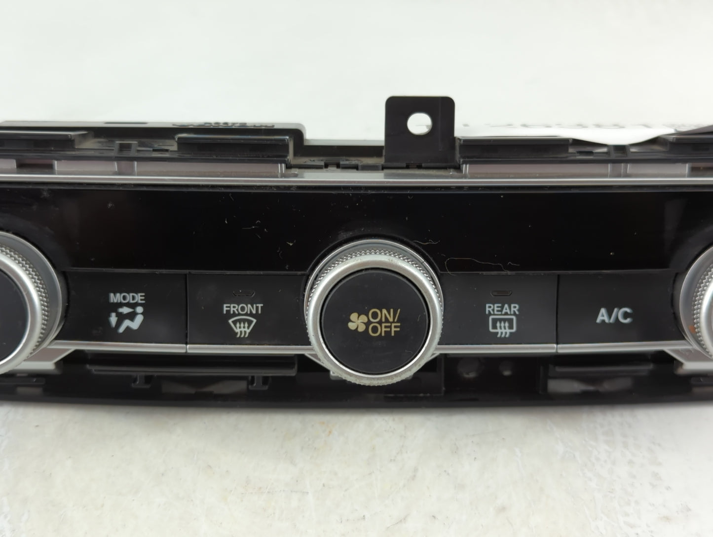 2018-2020 Honda Accord Climate Control Module Temperature AC/Heater Replacement P/N:79610TVAA016M1 Fits Fits 2018 2019 2020 