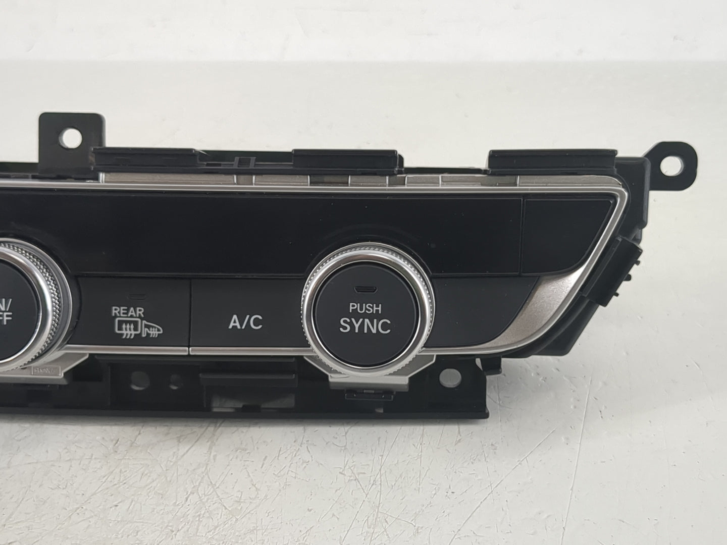 2018-2022 Honda Accord Climate Control Module Temperature AC/Heater Replacement P/N:79610TVA210M1 Fits OEM Used Auto Parts -