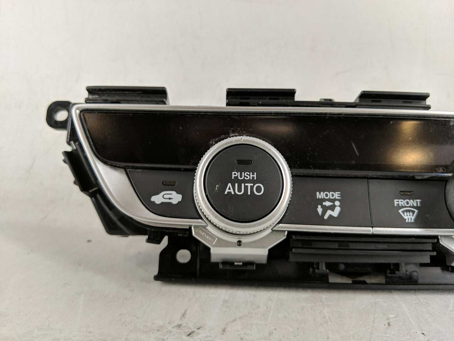 2018-2020 Honda Accord Climate Control Module Temperature AC/Heater Replacement P/N:PBT-GF30 79610TVAA016M1 Fits OEM Used Au