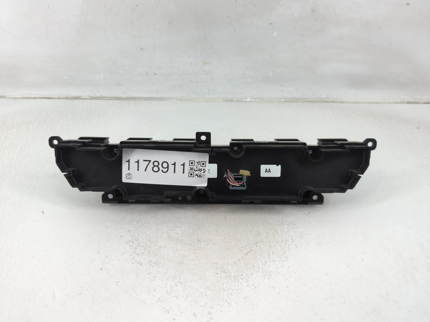 2018-2020 Honda Accord Climate Control Module Temperature AC/Heater Replacement P/N:79610TVAA016M1 Fits Fits 2018 2019 2020 