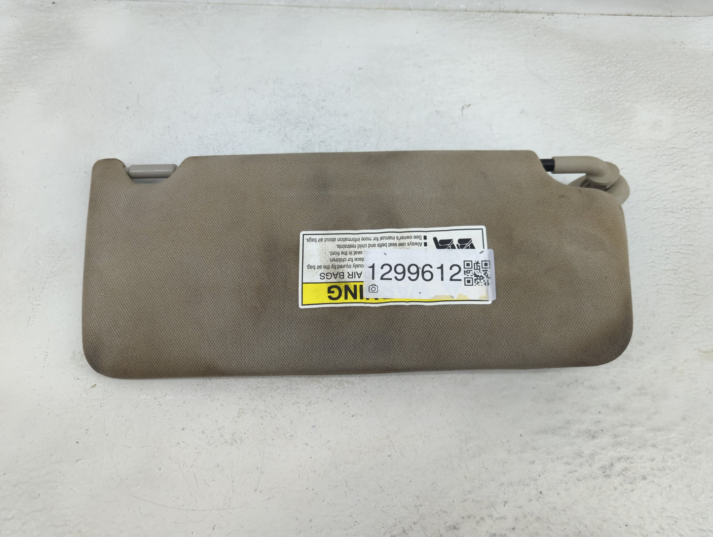 2018-2022 Honda Accord Sun Visor Shade Replacement Passenger Right Mirror Fits Fits 2018 2019 2020 2021 2022 OEM Used Auto P
