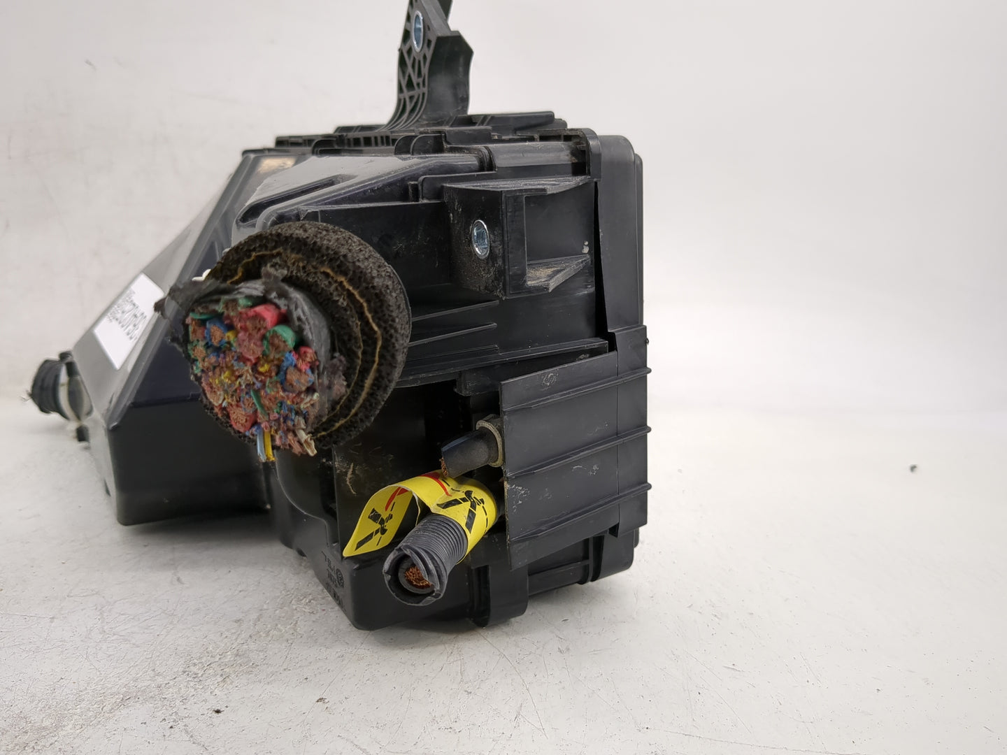 2018-2020 Honda Accord Fusebox Fuse Box Panel Relay Module P/N:30-TVA-A010 Fits Fits 2018 2019 2020 OEM Used Auto Parts - Oe