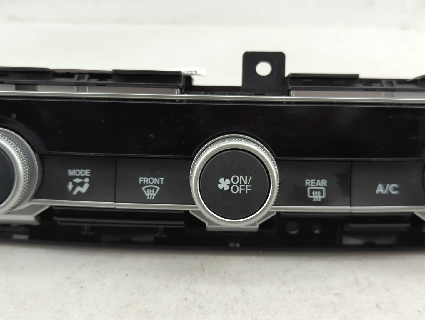 2018-2020 Honda Accord Climate Control Module Temperature AC/Heater Replacement P/N:79610TVAA016M1 79610TVAA316M1 Fits OEM U