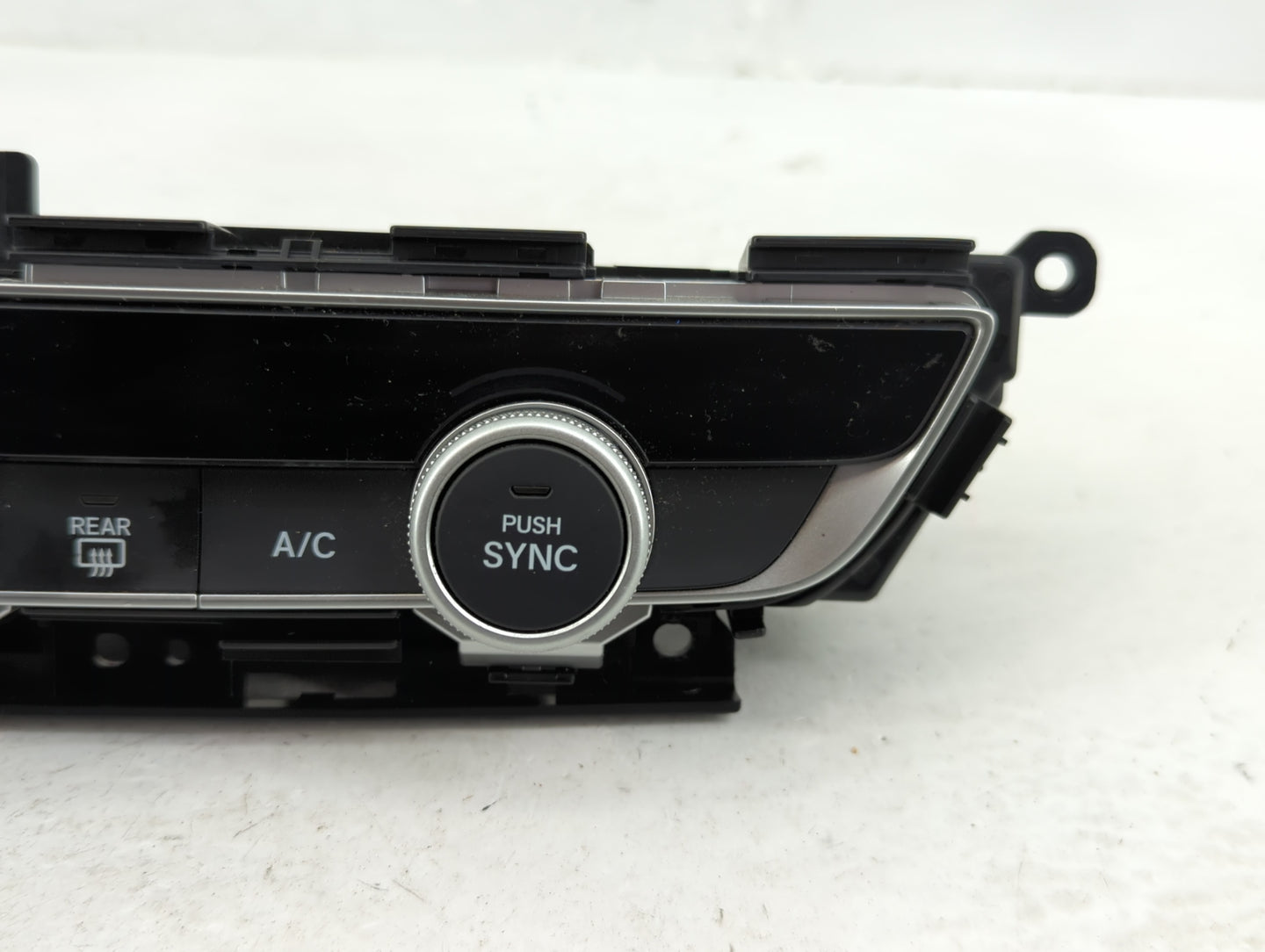 2018-2020 Honda Accord Climate Control Module Temperature AC/Heater Replacement P/N:79610TVAA016M1 79610TVAA316M1 Fits OEM U