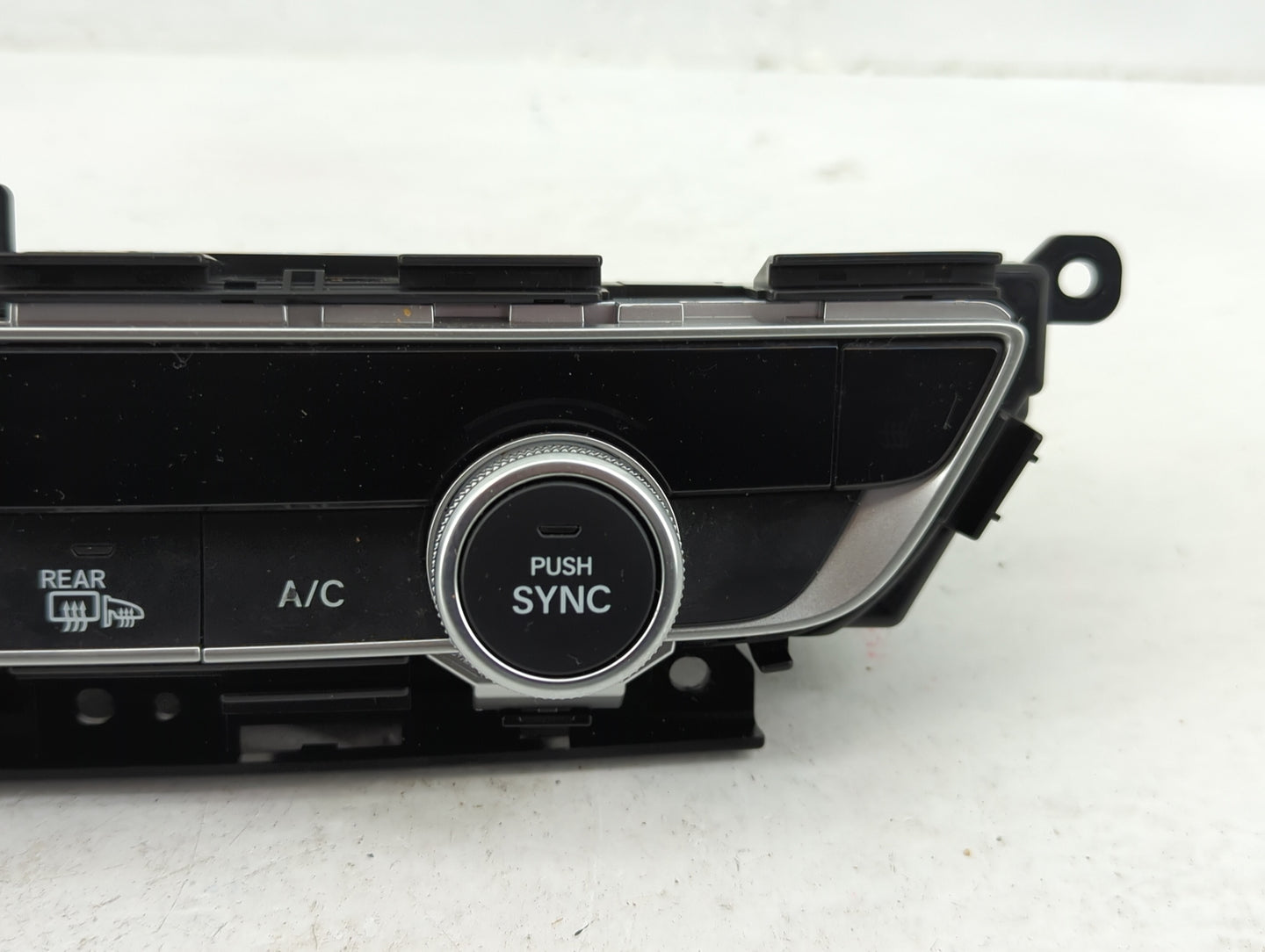 2018-2020 Honda Accord Climate Control Module Temperature AC/Heater Replacement P/N:79610TVAA316M1 Fits Fits 2018 2019 2020 
