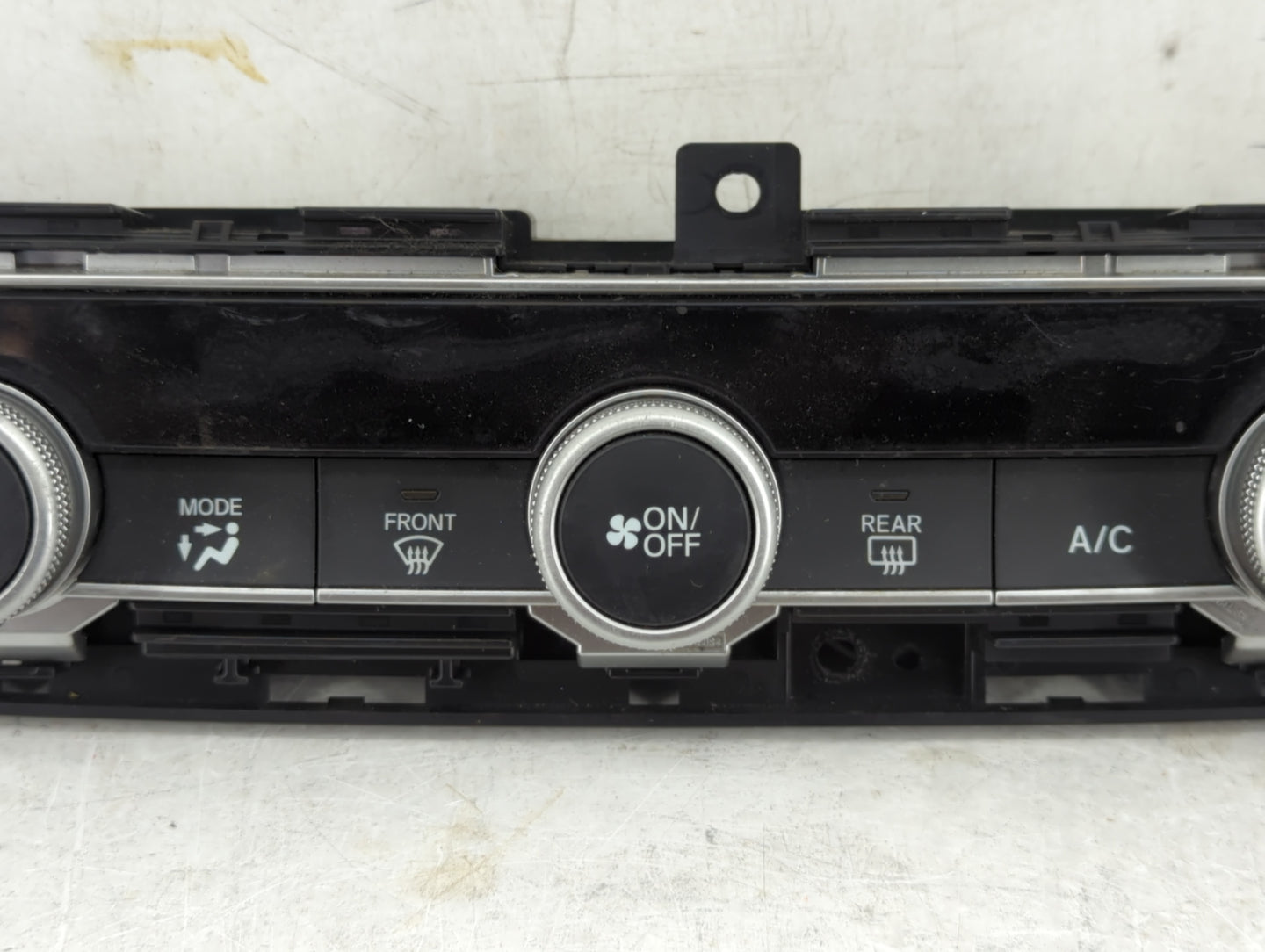 2018-2020 Honda Accord Climate Control Module Temperature AC/Heater Replacement P/N:79610TVAA016M1 79610TVAA316M1 Fits OEM U