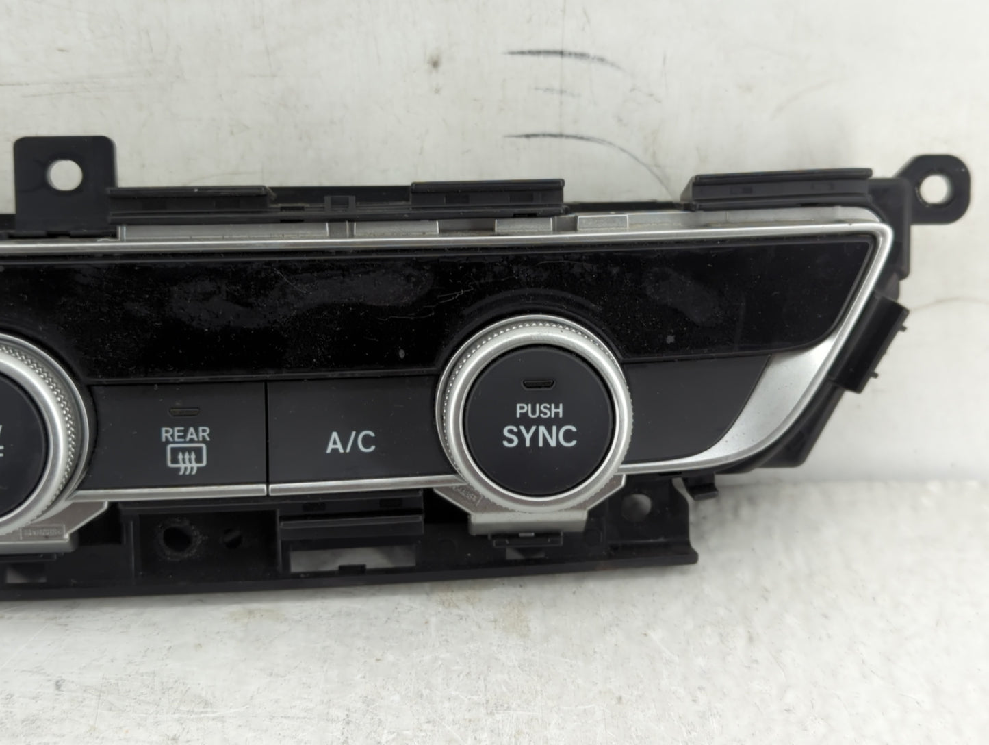 2018-2020 Honda Accord Climate Control Module Temperature AC/Heater Replacement P/N:79610TVAA016M1 79610TVAA316M1 Fits OEM U