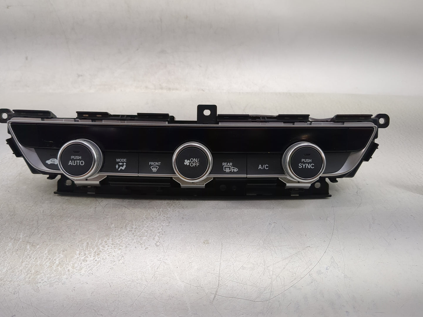 2018-2020 Honda Accord Climate Control Module Temperature AC/Heater Replacement P/N:79610TVAA316M1 Fits Fits 2018 2019 2020 