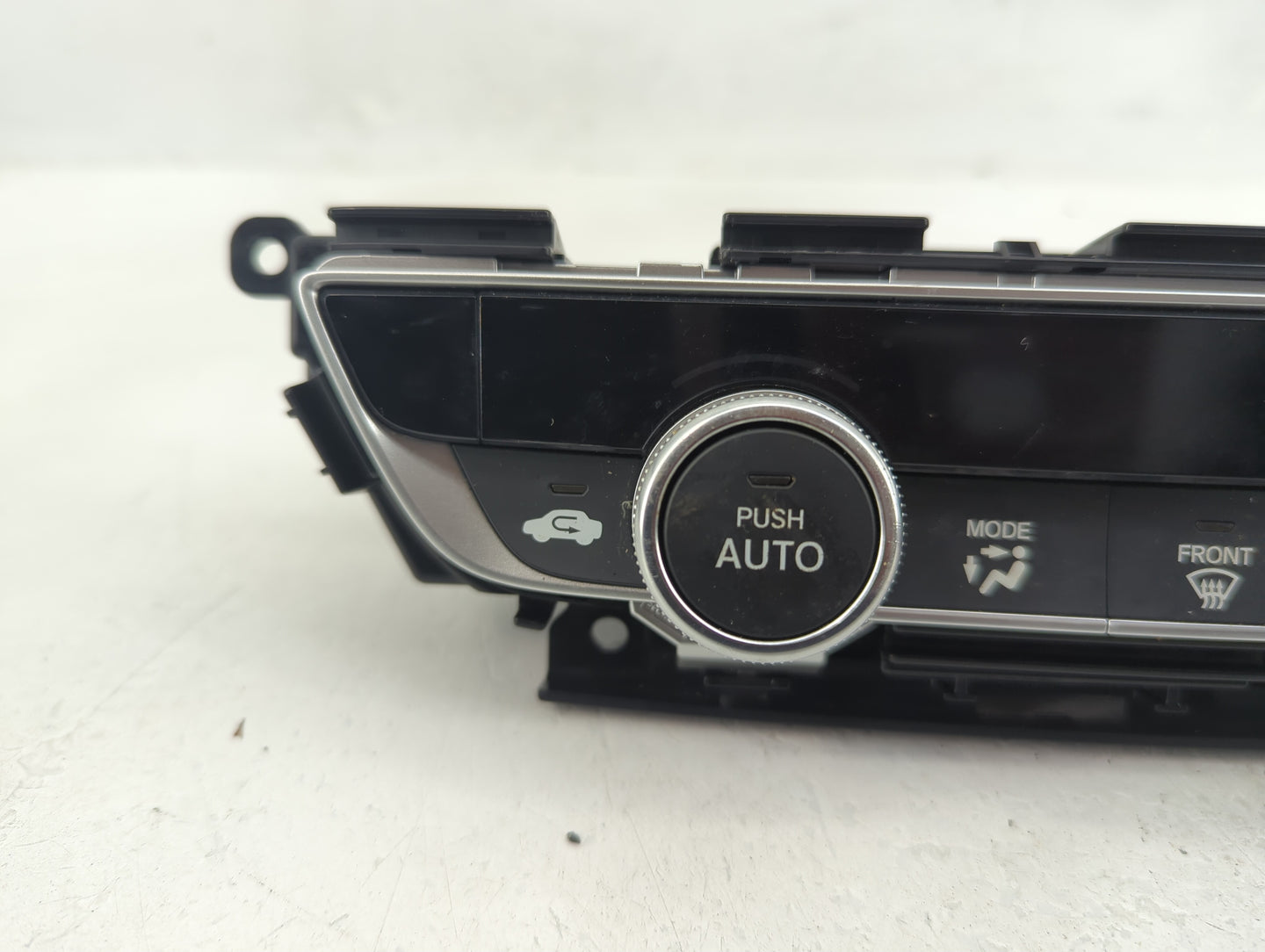 2018-2020 Honda Accord Climate Control Module Temperature AC/Heater Replacement P/N:79610TVAA316M1 Fits Fits 2018 2019 2020 