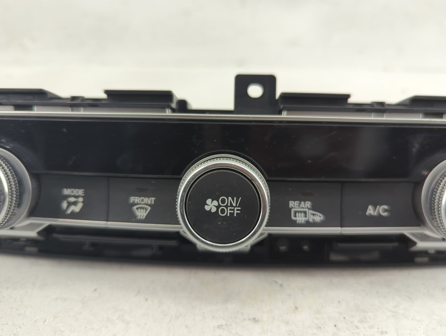 2018-2020 Honda Accord Climate Control Module Temperature AC/Heater Replacement P/N:79610TVAA316M1 Fits Fits 2018 2019 2020 