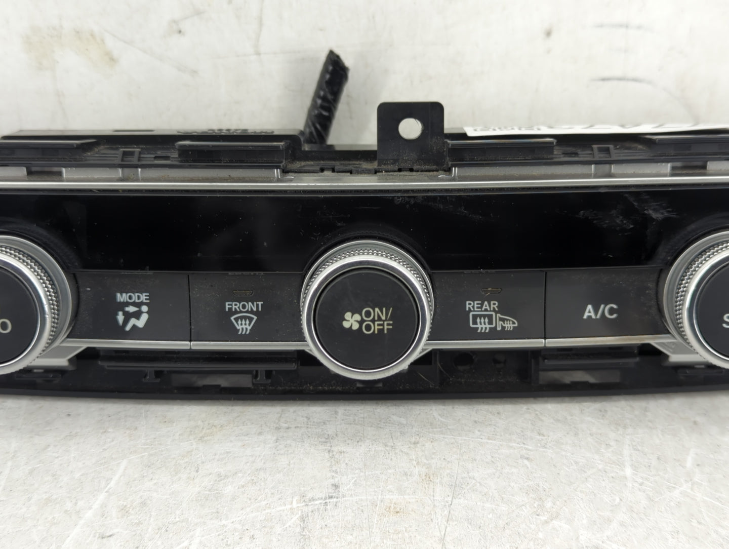 2018-2020 Honda Accord Climate Control Module Temperature AC/Heater Replacement P/N:79610TVAA316M1 Fits Fits 2018 2019 2020 