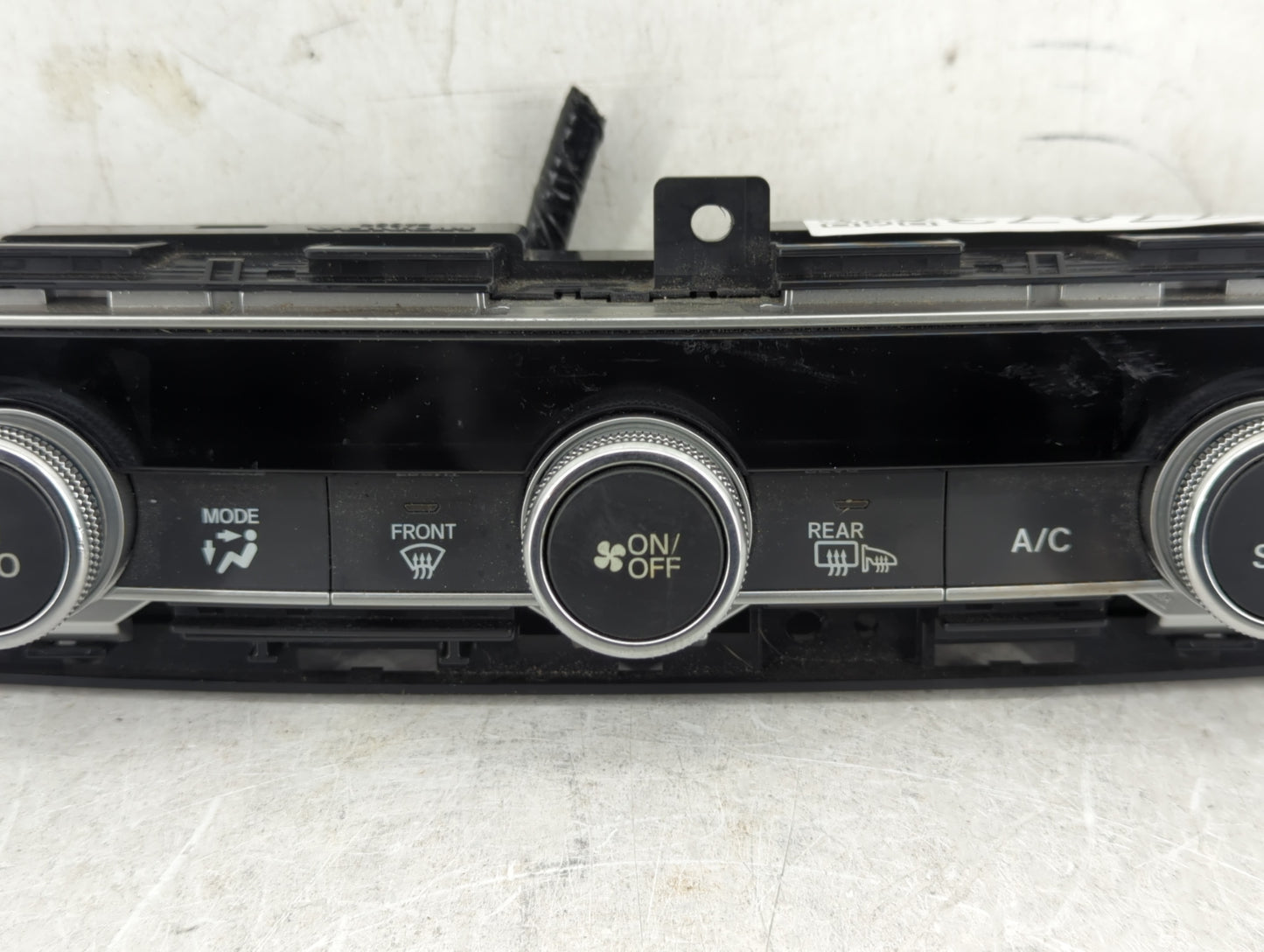 2018-2020 Honda Accord Climate Control Module Temperature AC/Heater Replacement P/N:79610TVAA316M1 Fits Fits 2018 2019 2020 