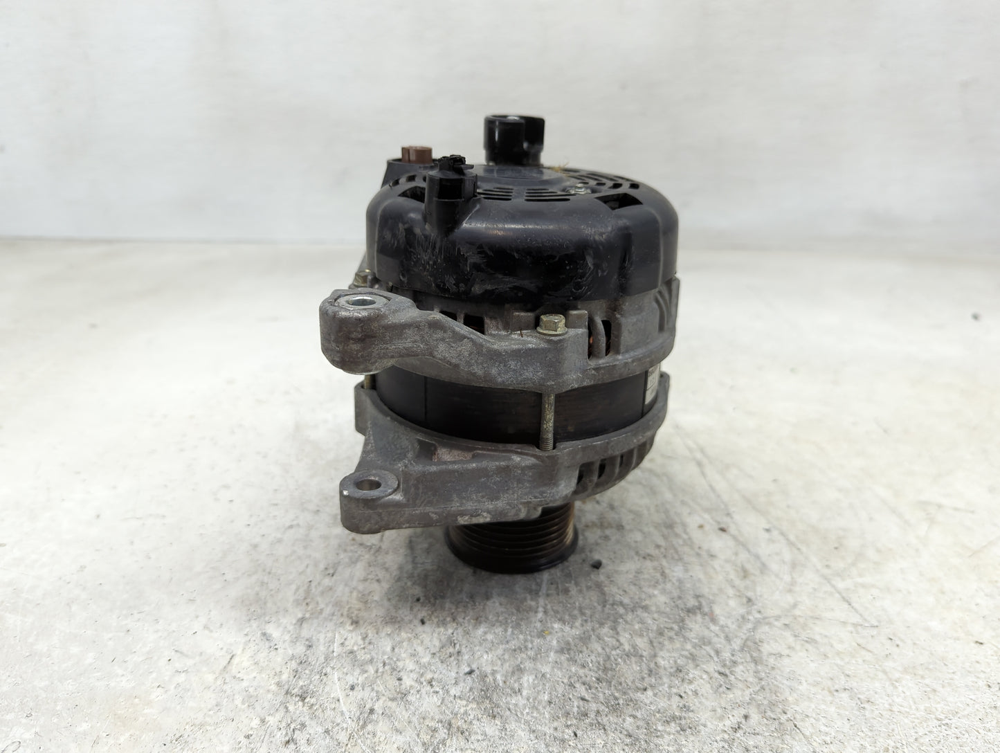 2018-2022 Honda Accord Alternator Replacement Generator Charging Assembly Engine OEM P/N:CSP71 104211-4340 Fits OEM Used Aut