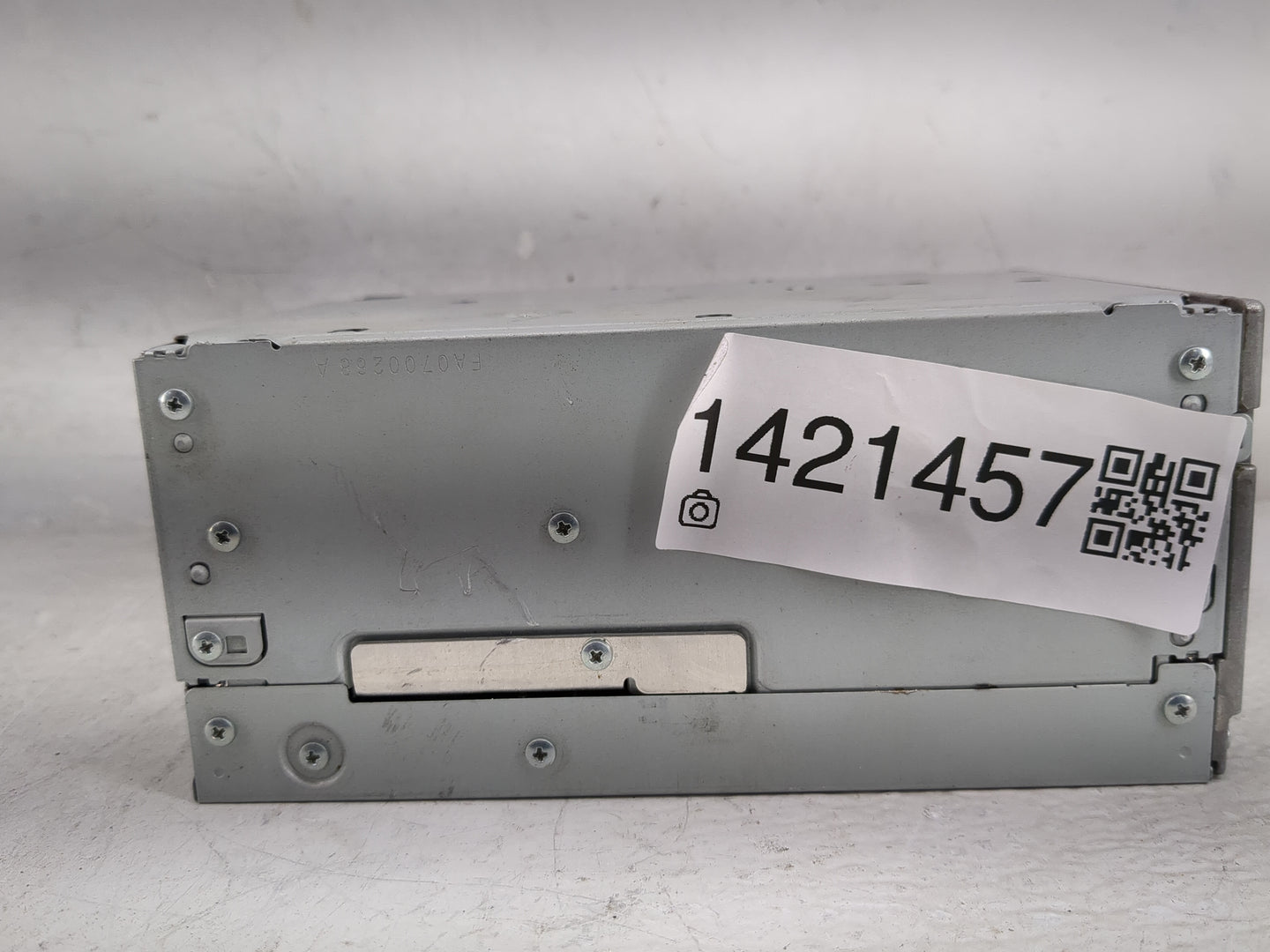 2018-2020 Honda Accord Radio AM FM Cd Player Receiver Replacement P/N:39540-TVA-A22 Fits Fits 2018 2019 2020 OEM Used Auto P