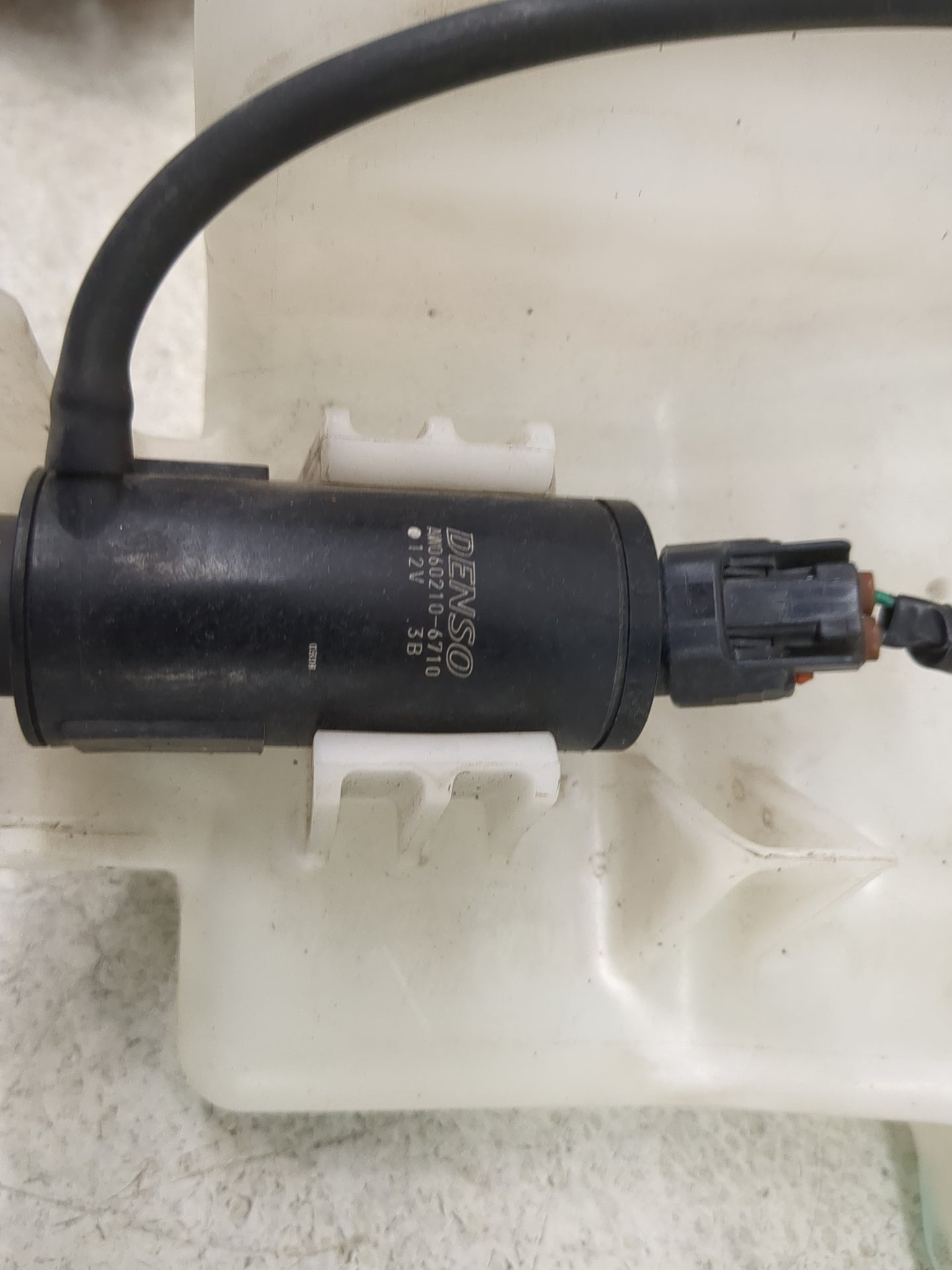 2018-2022 Honda Accord Windshield Washer Fluid Reservoir Bottle Oem - Oemusedautoparts1.com