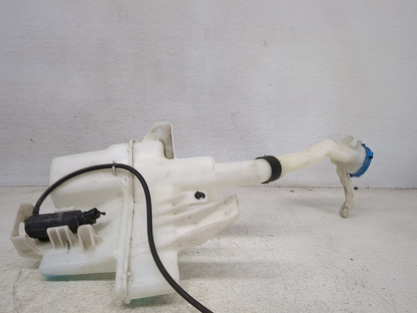 2018-2022 Honda Accord Windshield Washer Fluid Reservoir Bottle Oem - Oemusedautoparts1.com