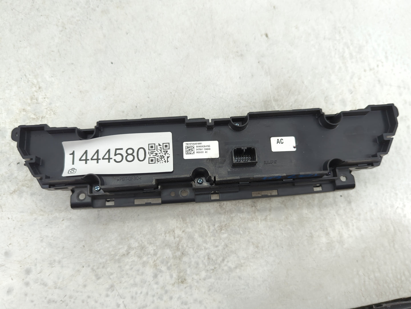 2018-2022 Honda Accord Climate Control Module Temperature AC/Heater Replacement P/N:79610TVAA516M1 SANWA2A415G Fits OEM Used