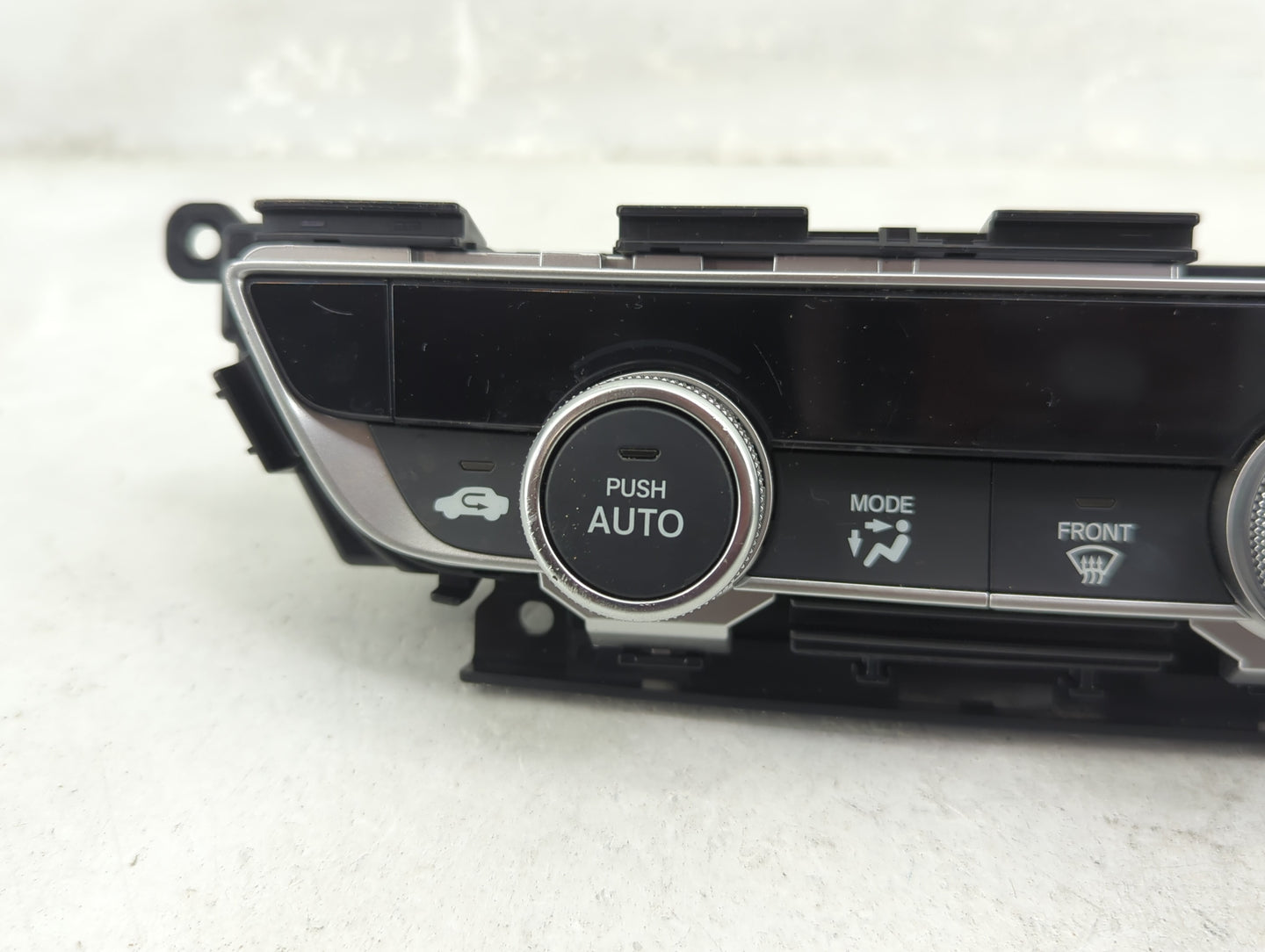 2018-2022 Honda Accord Climate Control Module Temperature AC/Heater Replacement P/N:79610TVAA316M1 Fits OEM Used Auto Parts 