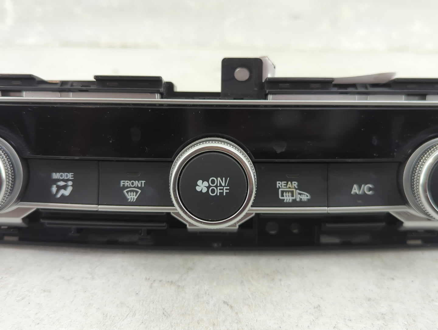 2018-2022 Honda Accord Climate Control Module Temperature AC/Heater Replacement P/N:79610TVAA316M1 Fits OEM Used Auto Parts 