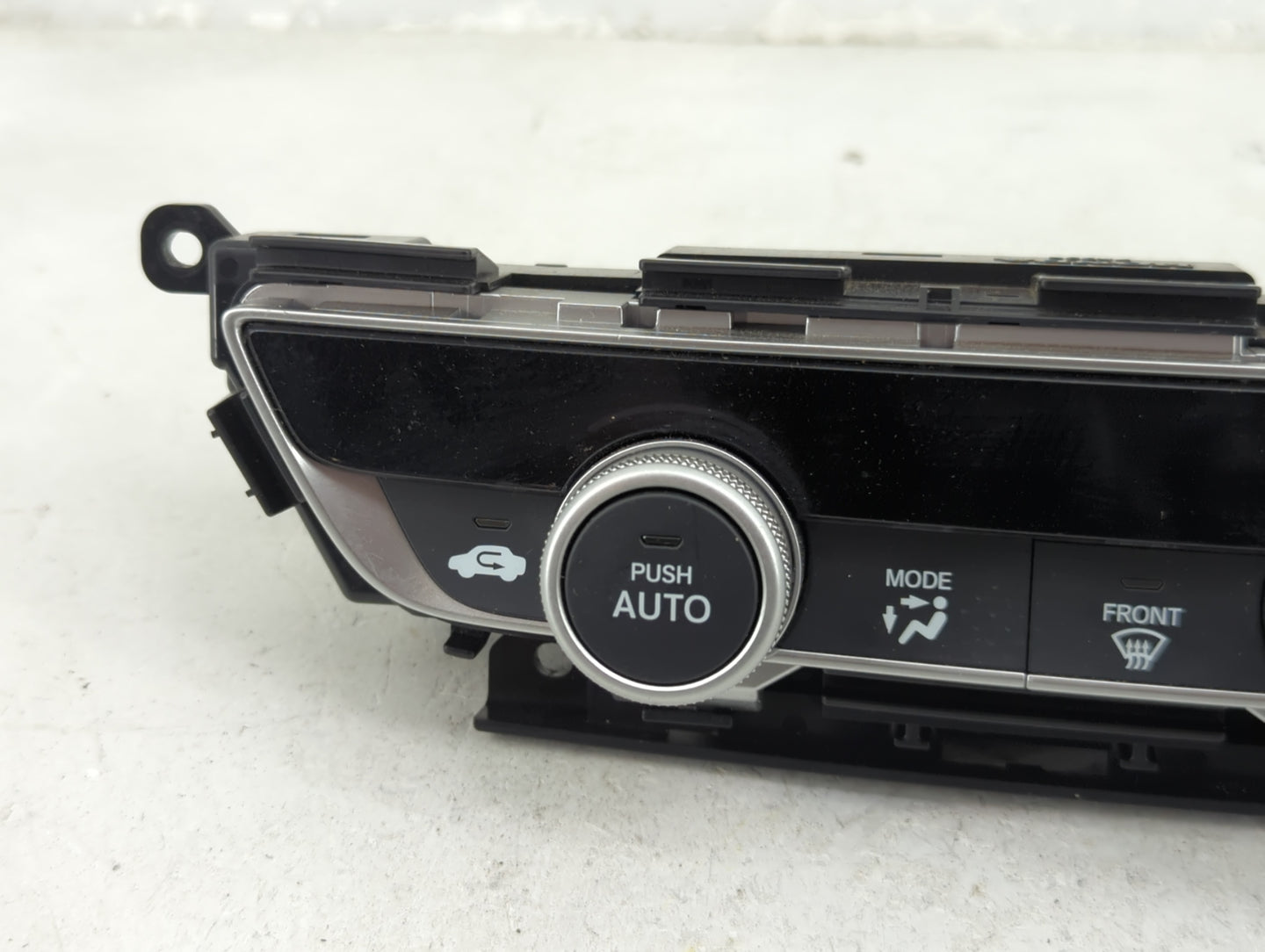 2018 Honda Accord Climate Control Module Temperature AC/Heater Replacement P/N:79610TVAA210M1 SANWA2A955A Fits OEM Used Auto