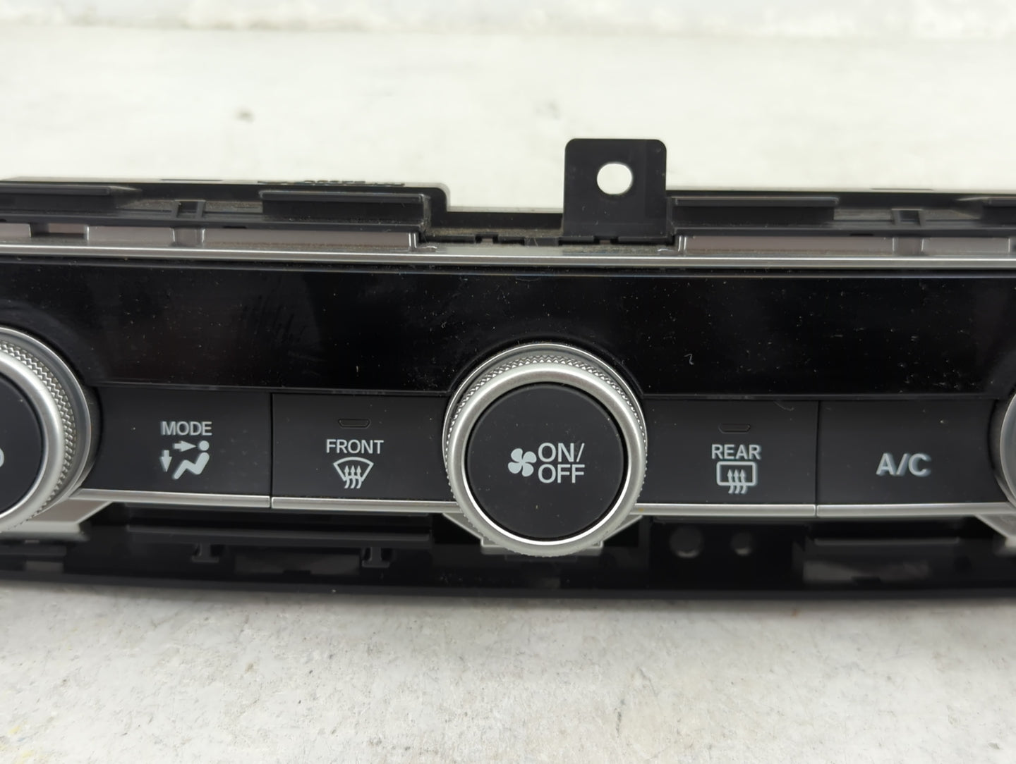 2018 Honda Accord Climate Control Module Temperature AC/Heater Replacement P/N:79610TVAA210M1 SANWA2A955A Fits OEM Used Auto