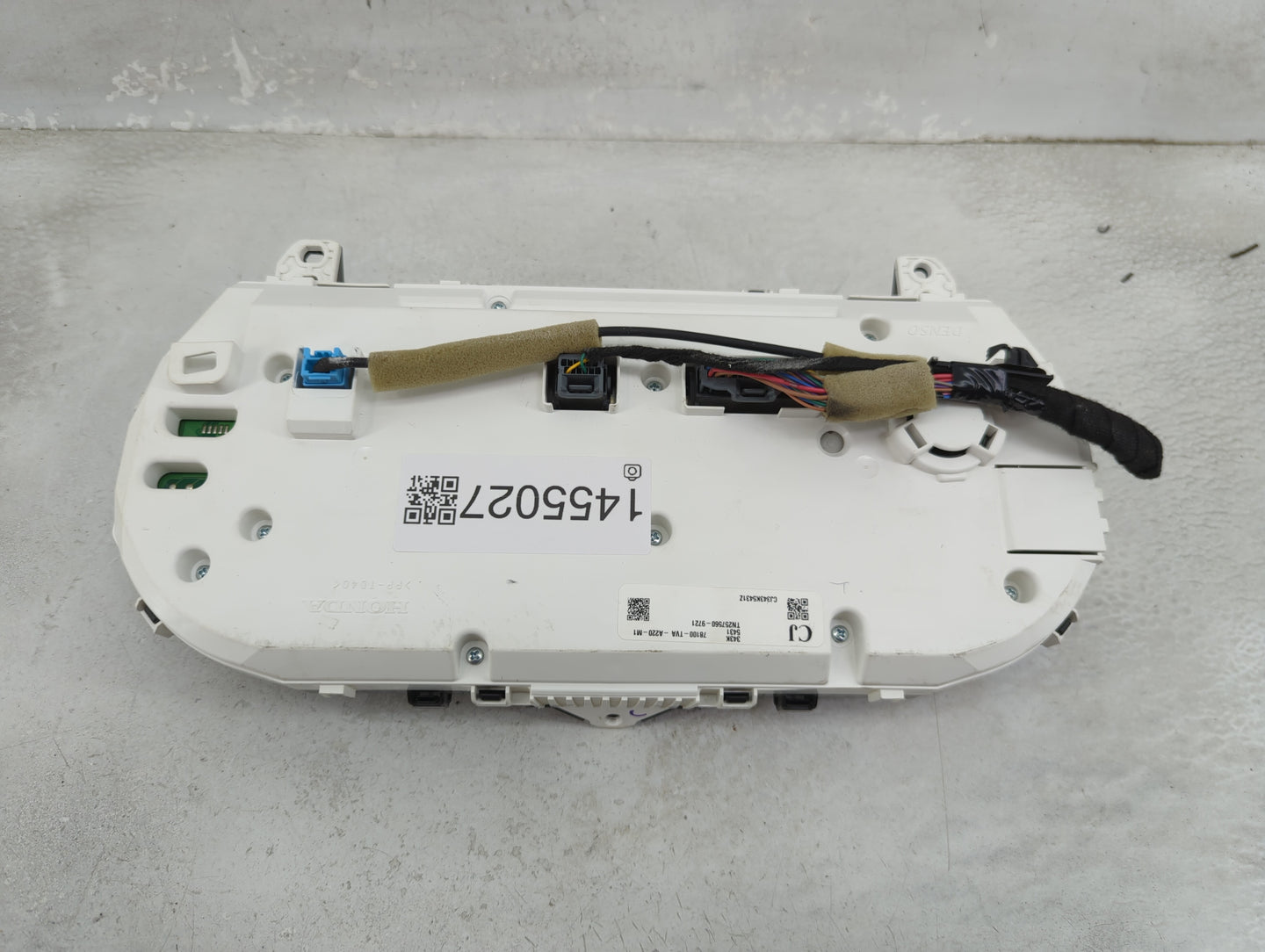 2018-2020 Honda Accord Instrument Cluster Speedometer Gauges P/N:78100-TVA-A220-M1 TN257560-9721 Miles: Fits Fits 2018 2019 