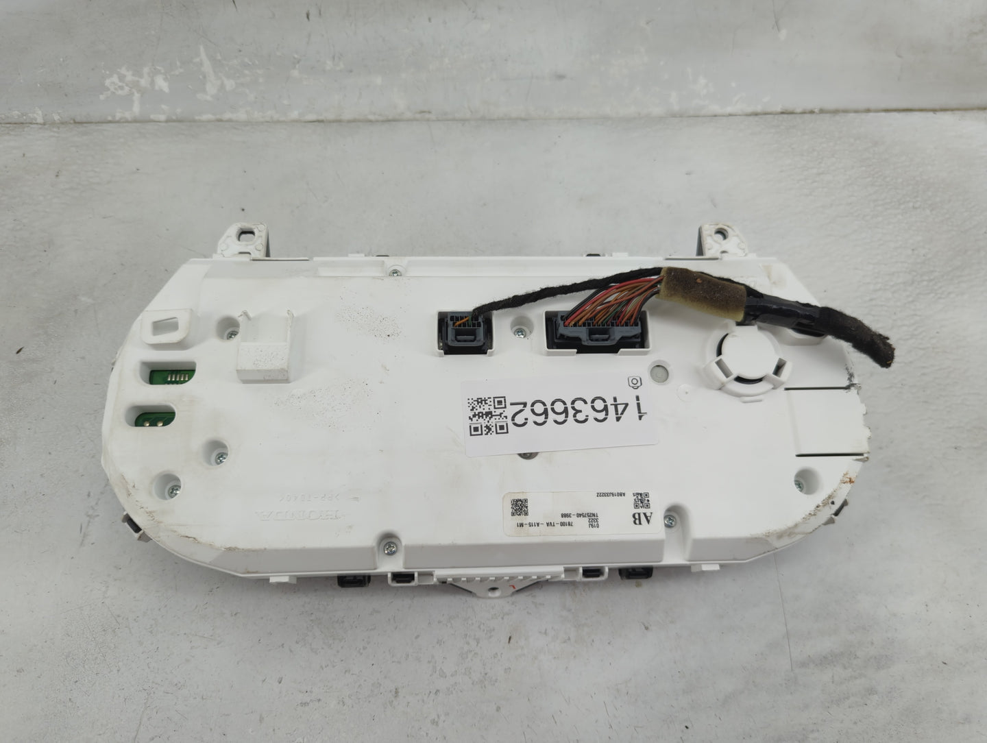 2018-2020 Honda Accord Instrument Cluster Speedometer Gauges P/N:78100-TVA-A115-M1 TN257540-3988 Miles:72K Fits OEM Used Aut