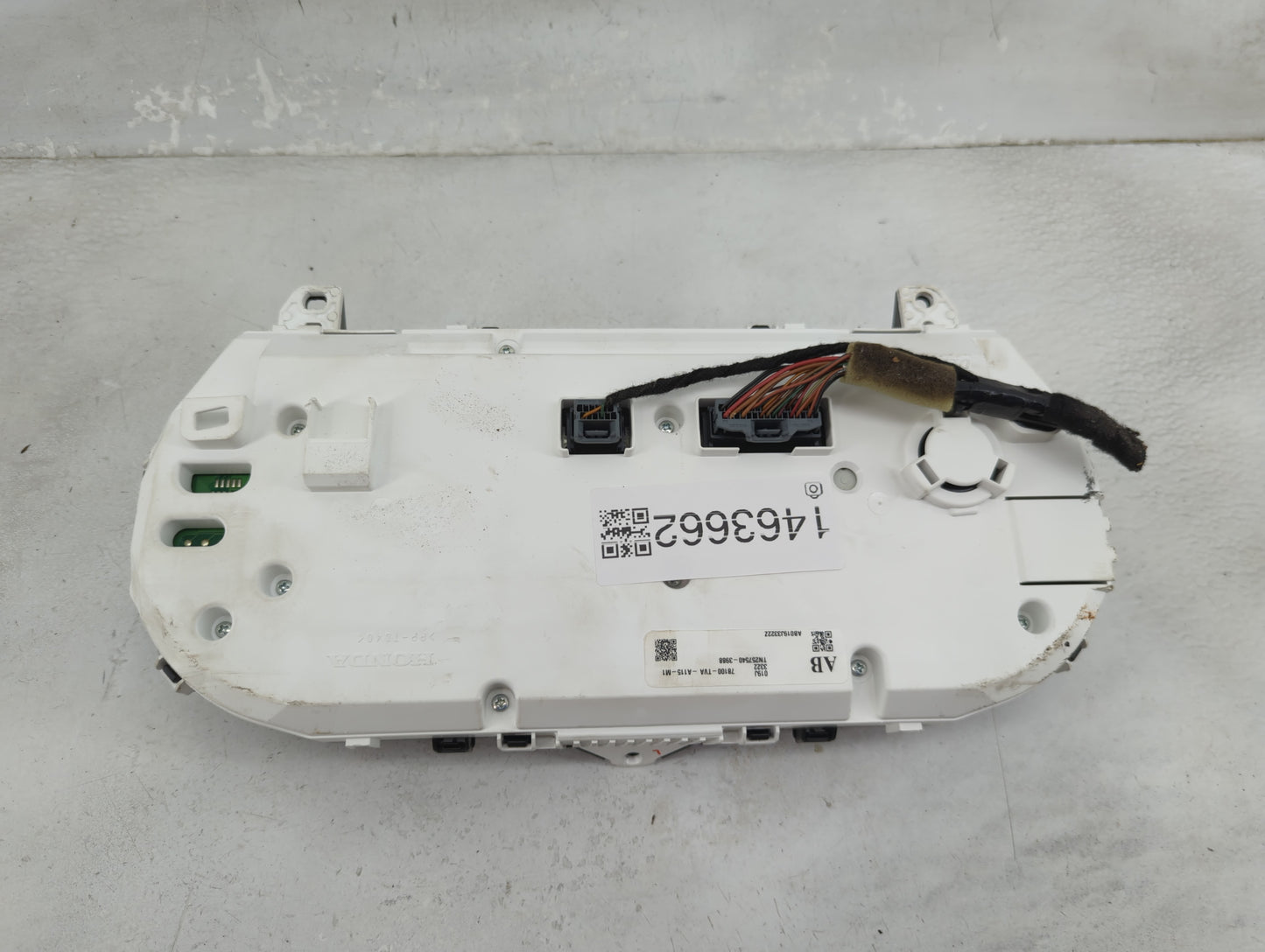 2018-2020 Honda Accord Instrument Cluster Speedometer Gauges P/N:78100-TVA-A115-M1 TN257540-3988 Miles:72K Fits OEM Used Aut