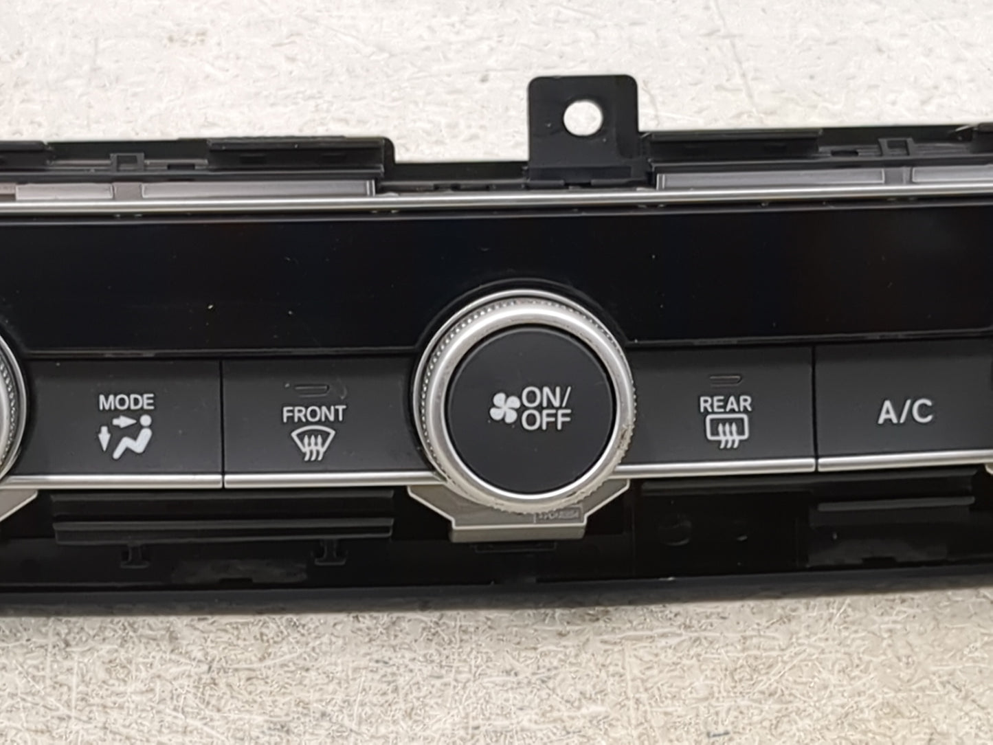 2018-2020 Honda Accord Climate Control Module Temperature AC/Heater Replacement P/N:79610TVAA016M1 Fits Fits 2018 2019 2020 